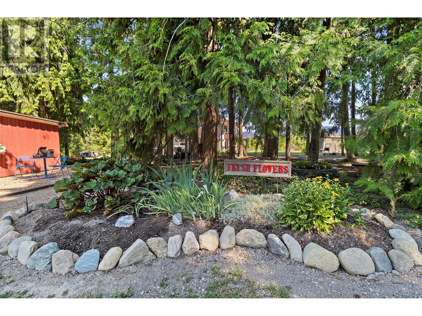 Photo 56 of 2672 Mckenzie Road, Sorrento BC