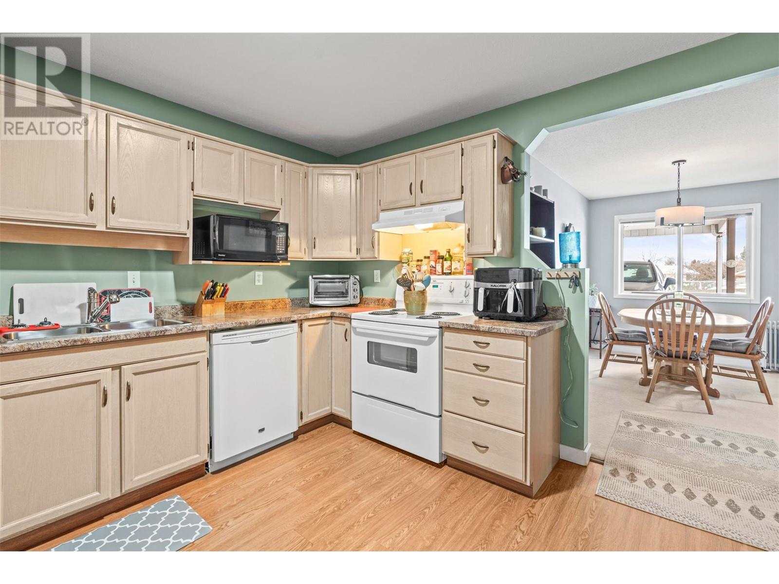 1 4404 Pleasant Valley Road, Vernon