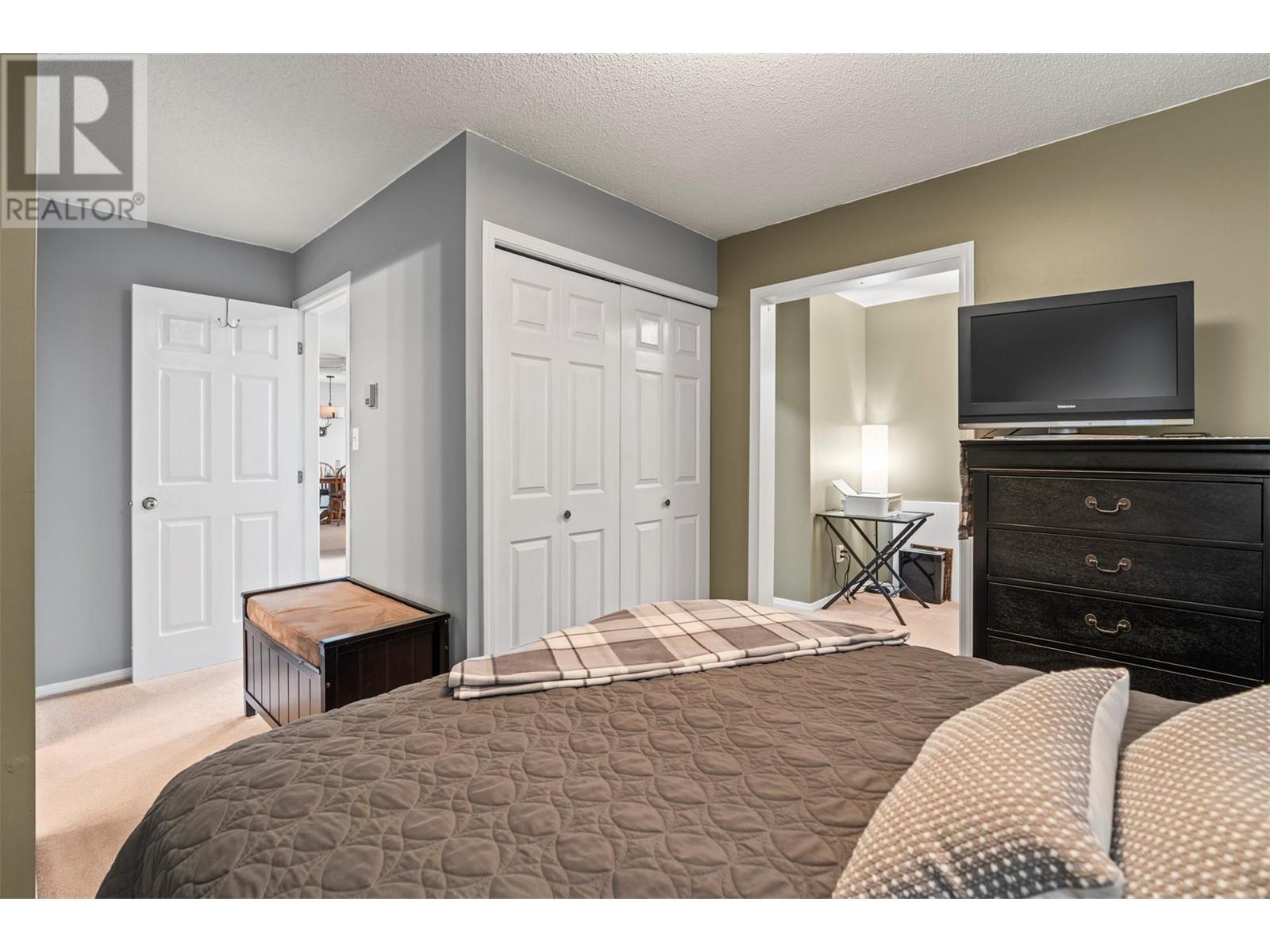 1 4404 Pleasant Valley Road, Vernon