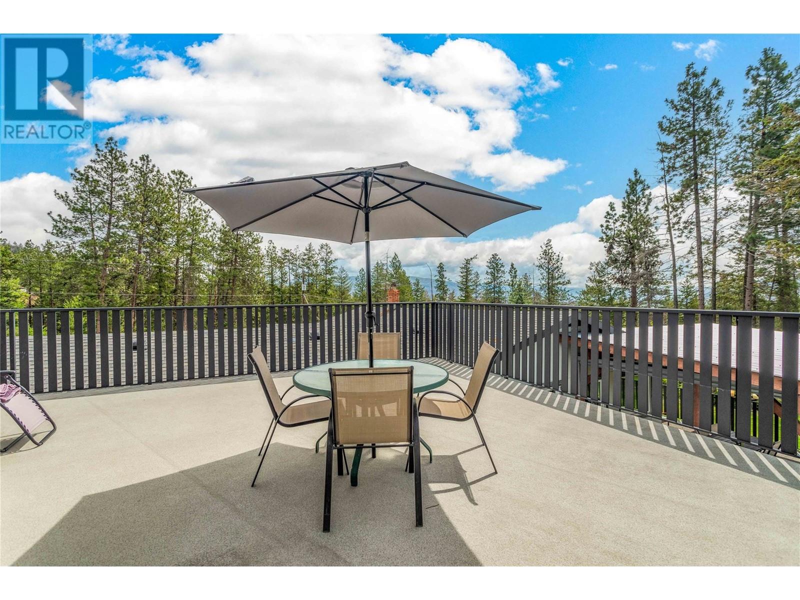 5308 Law Street, Peachland