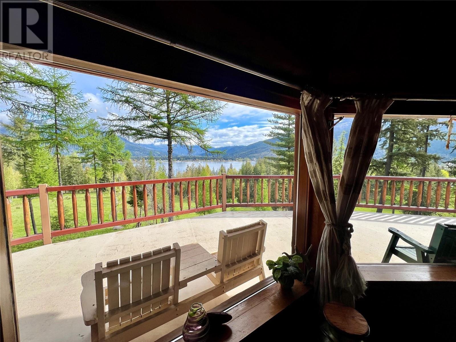 9898 Old Spallumcheen Road, Sicamous
