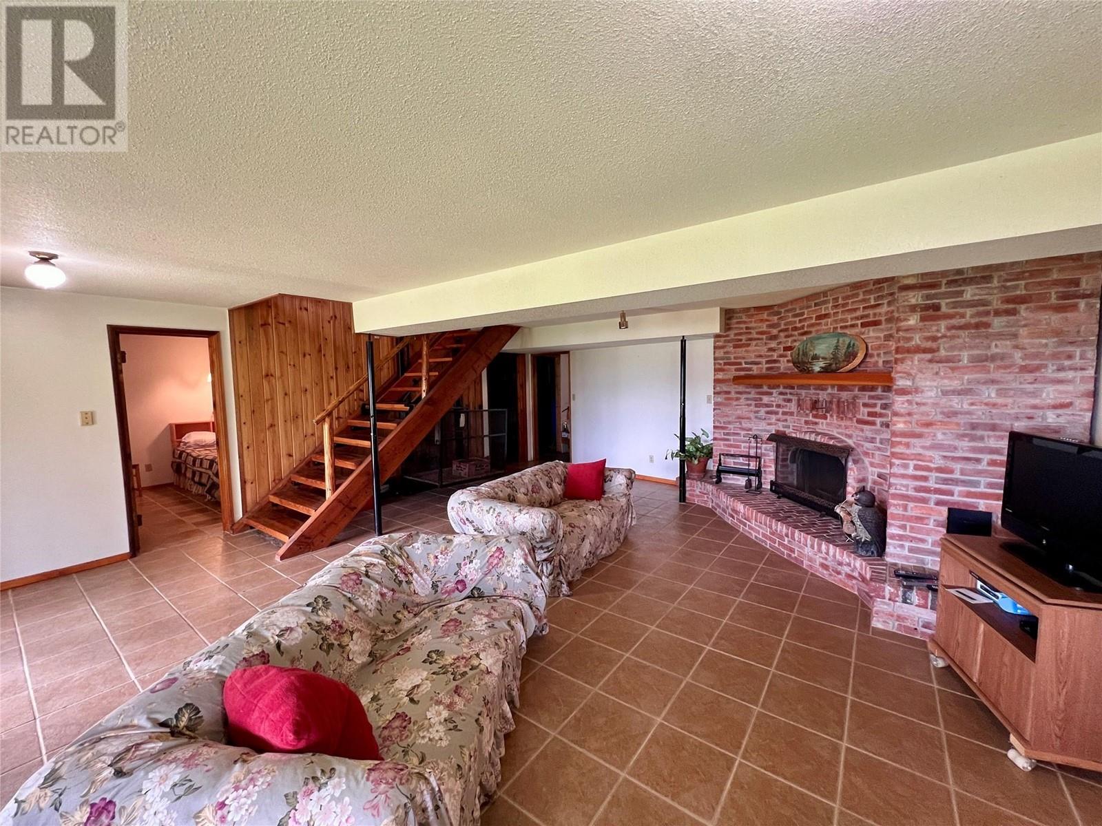 9898 Old Spallumcheen Road, Sicamous