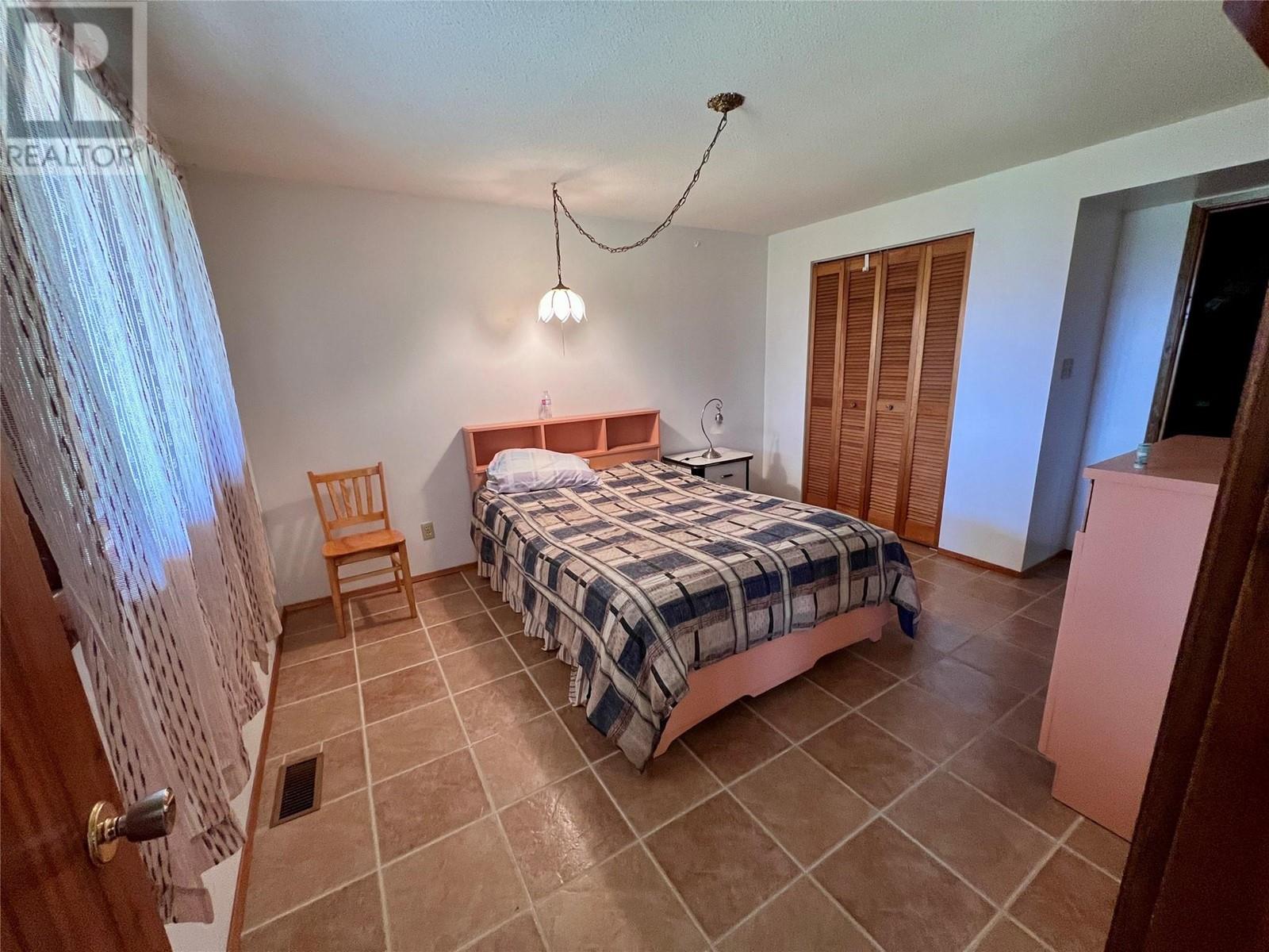 9898 Old Spallumcheen Road, Sicamous