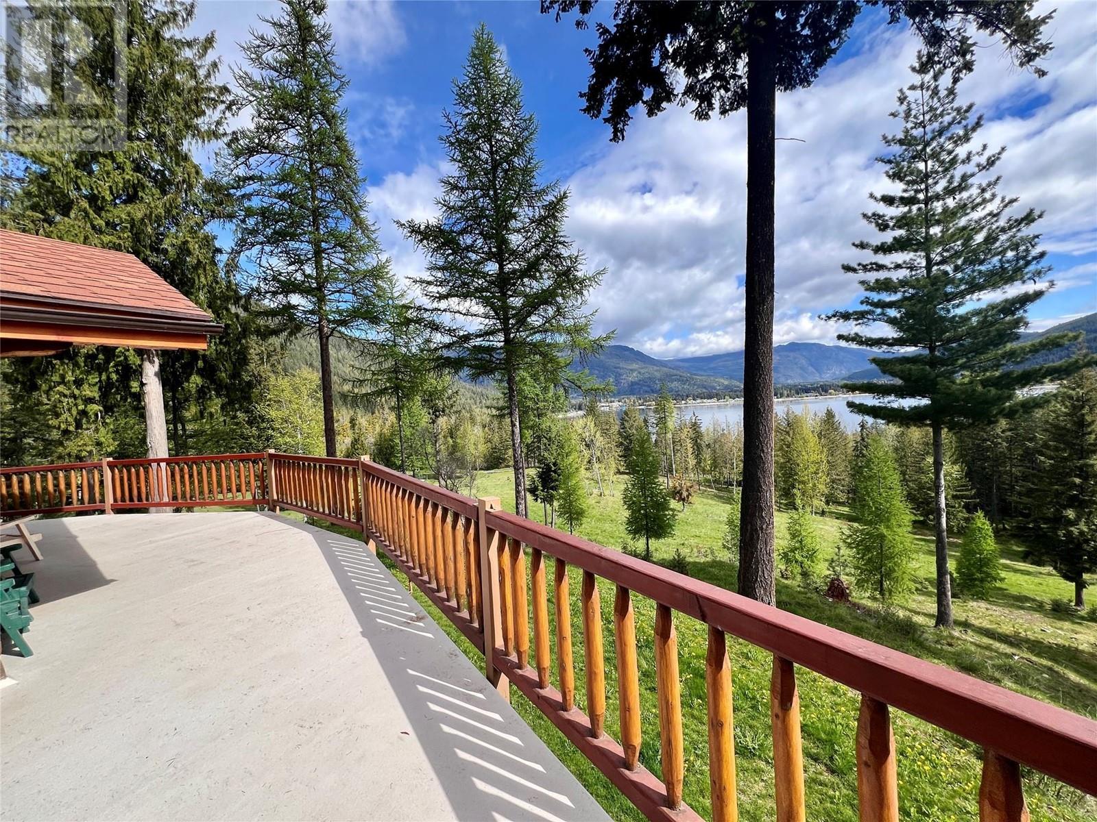 9898 Old Spallumcheen Road, Sicamous