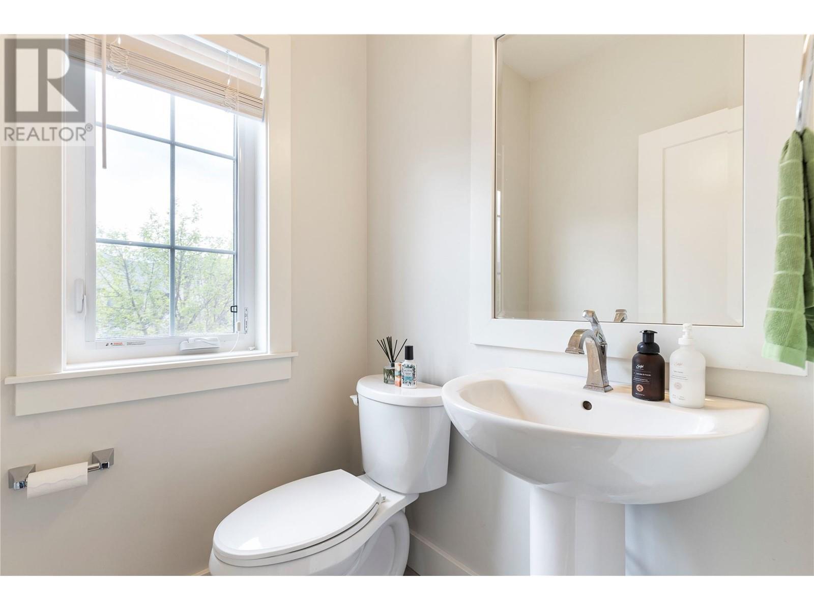1 644 Lequime Road, Kelowna