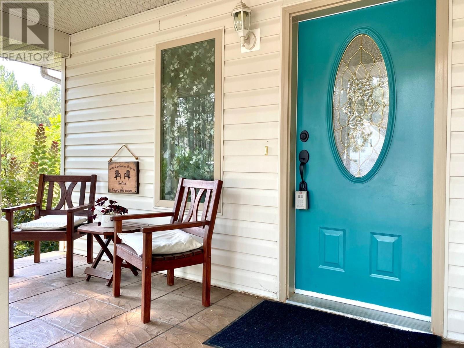 370 PROSPECT Drive, Grand Forks