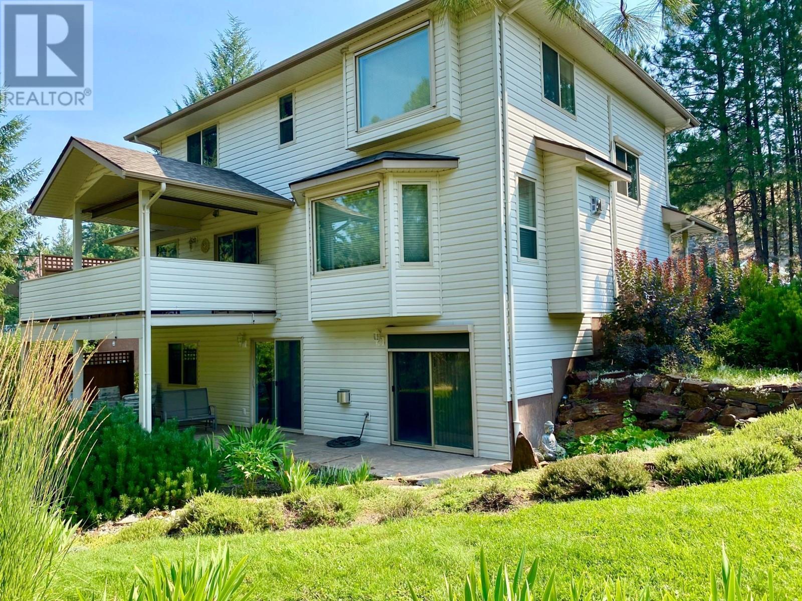 370 PROSPECT Drive, Grand Forks