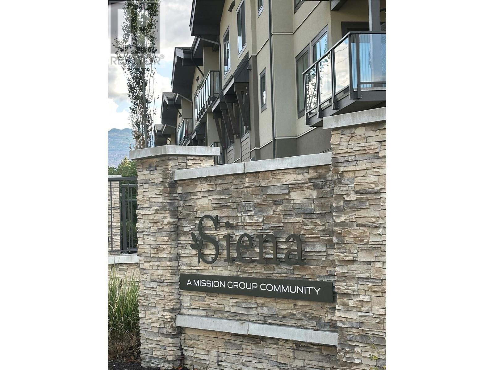 PH16 4380 Lakeshore Road, Kelowna