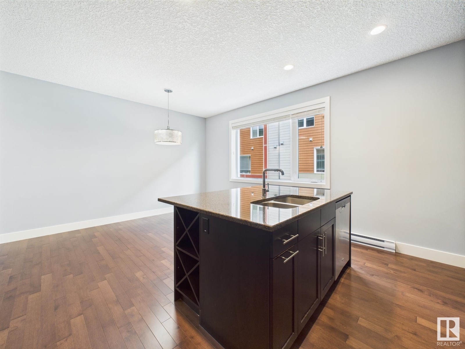 7510 May Common NW, Edmonton