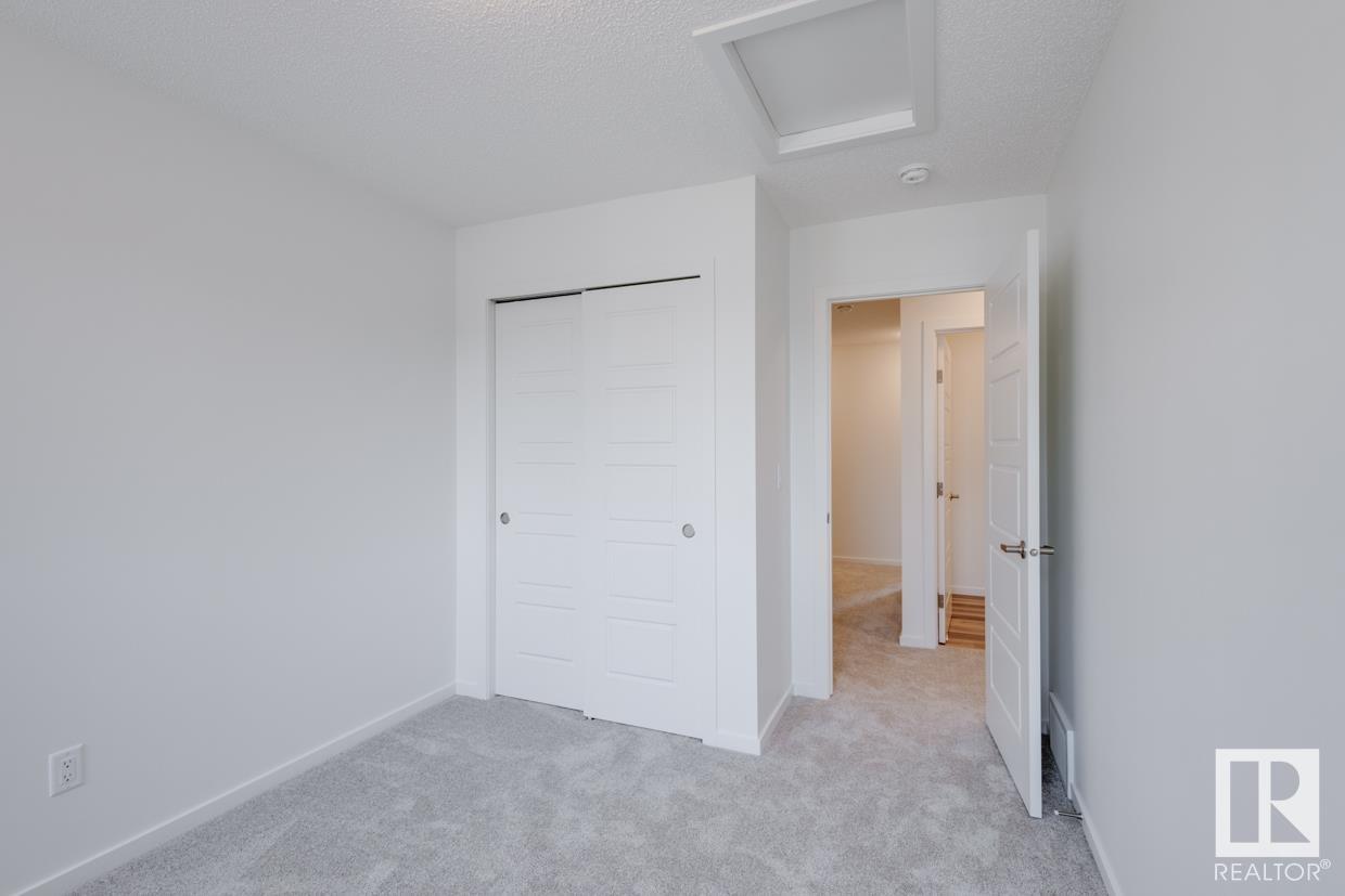 1046 Hearthstone BV, Sherwood Park