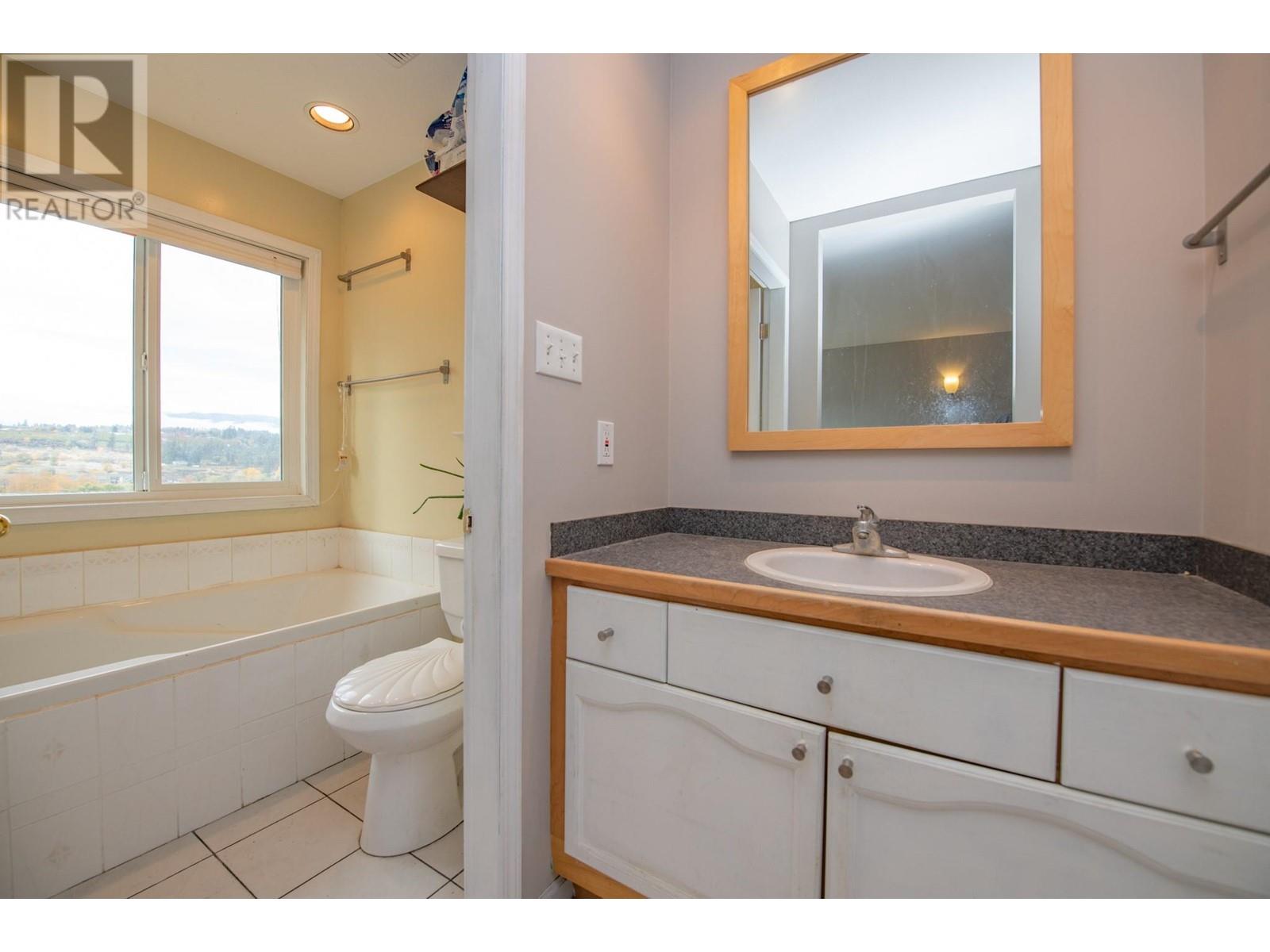  10580 Bonnie Drive, Lake Country