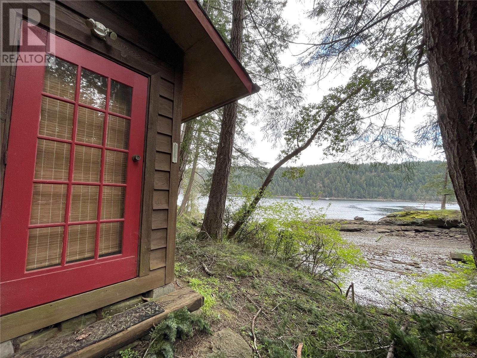 Photo 8 of 194 Sockeye Dr, Mudge Island BC