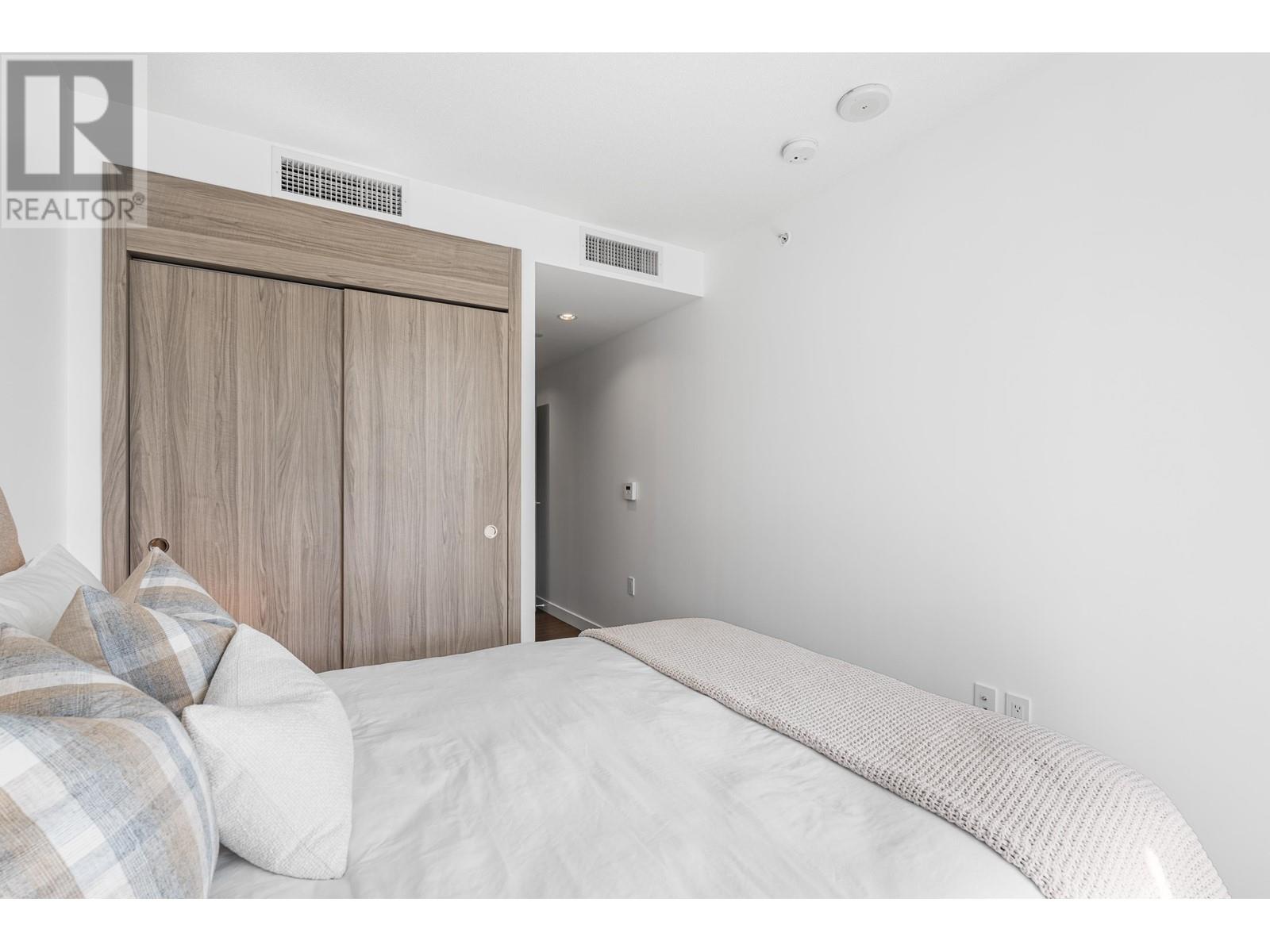 Photo 15 of 1585 87 Nelson Street, Vancouver BC