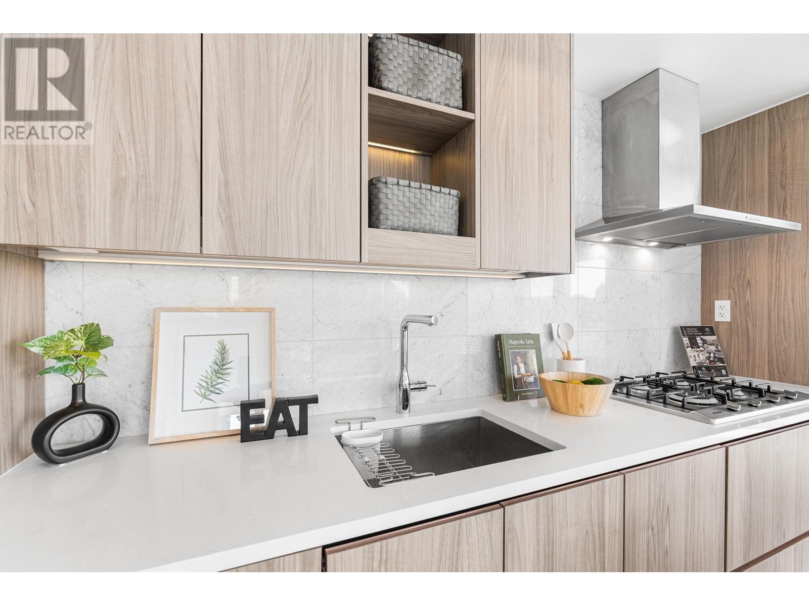 Photo 8 of 1585 87 Nelson Street, Vancouver BC