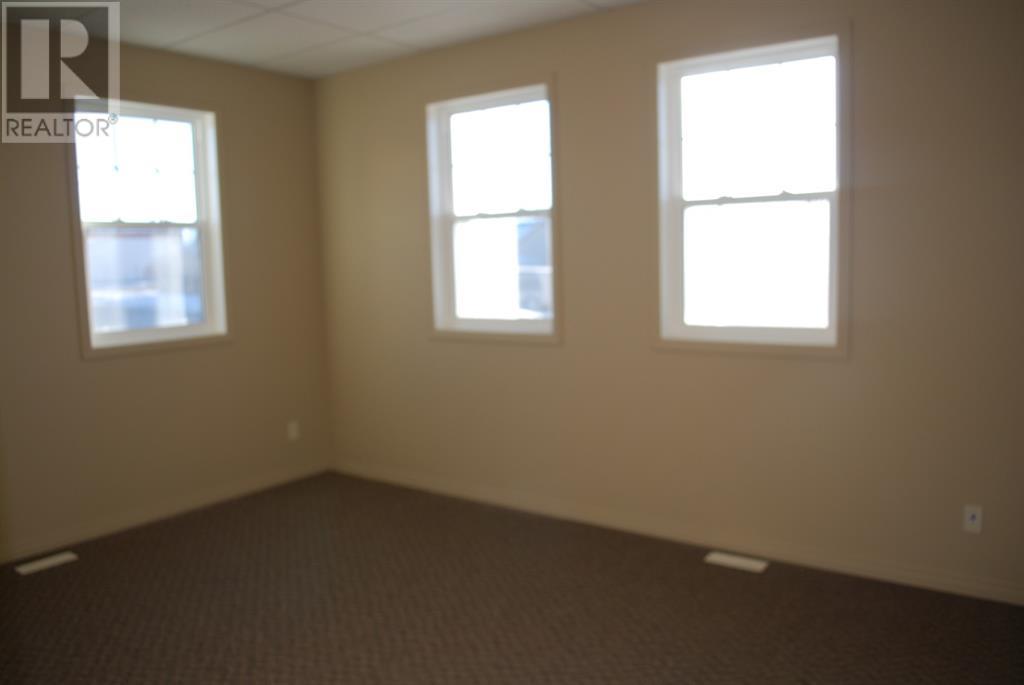 3, 4616 47 Avenue - Photo 3 of 9, Rocky Mountain House, Alberta