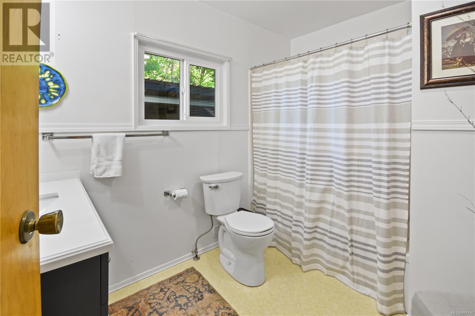 220-224 Decourcy Dr, Gabriola Island
