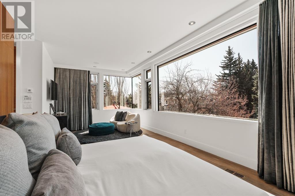 Single Family House for Sale in  Livingstone Drive SW Lakeview Calgary 