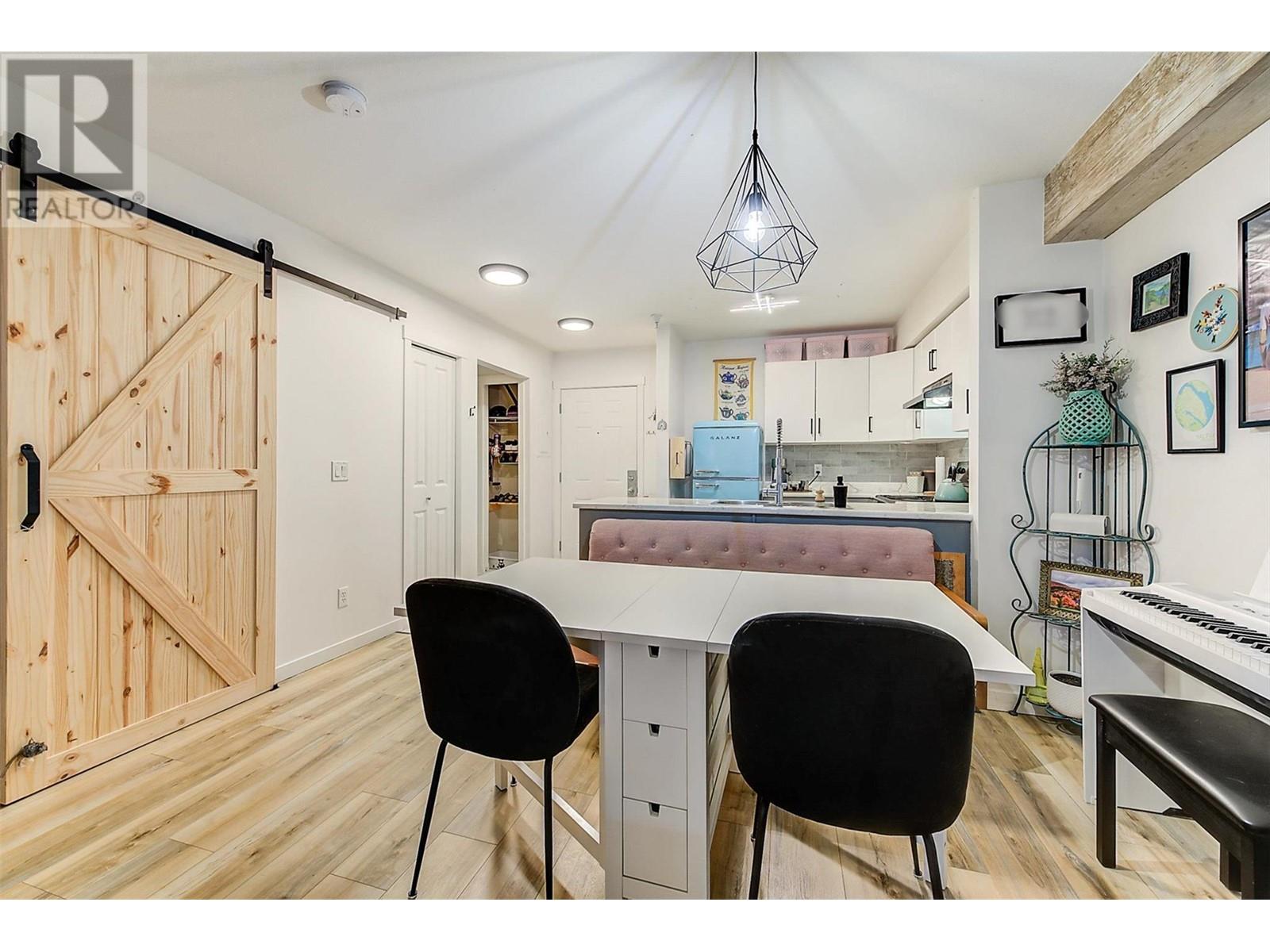 210 1481 Glenmore Road North, Kelowna