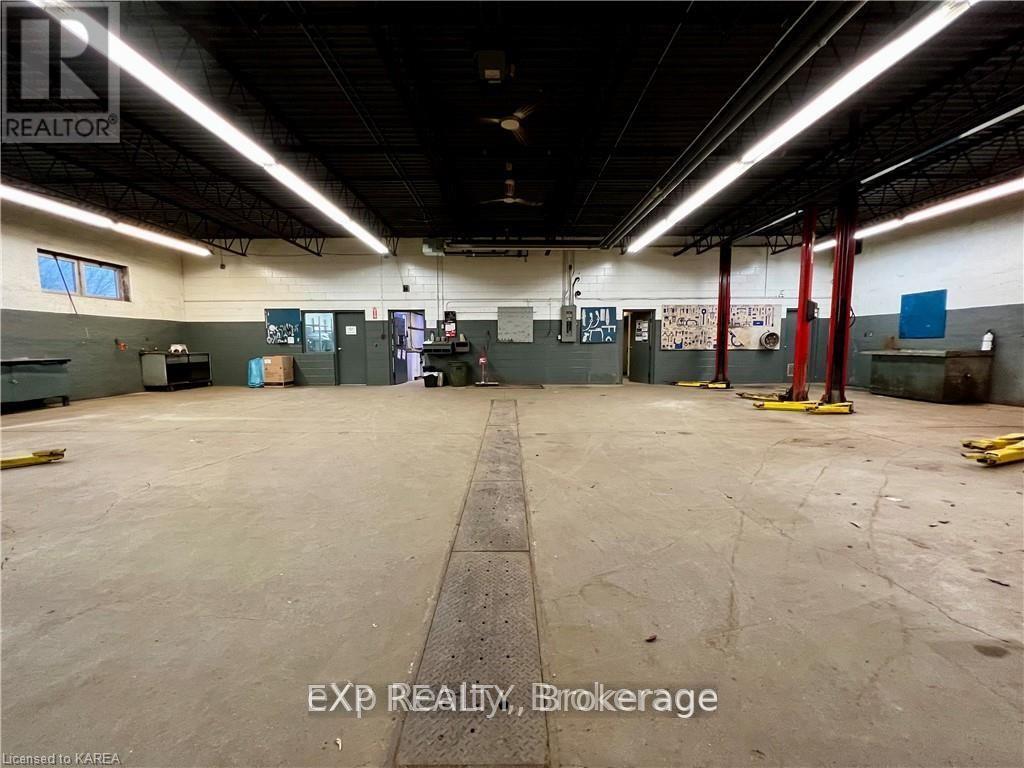 Photo 33 of 580 Division Street, Kingston ON