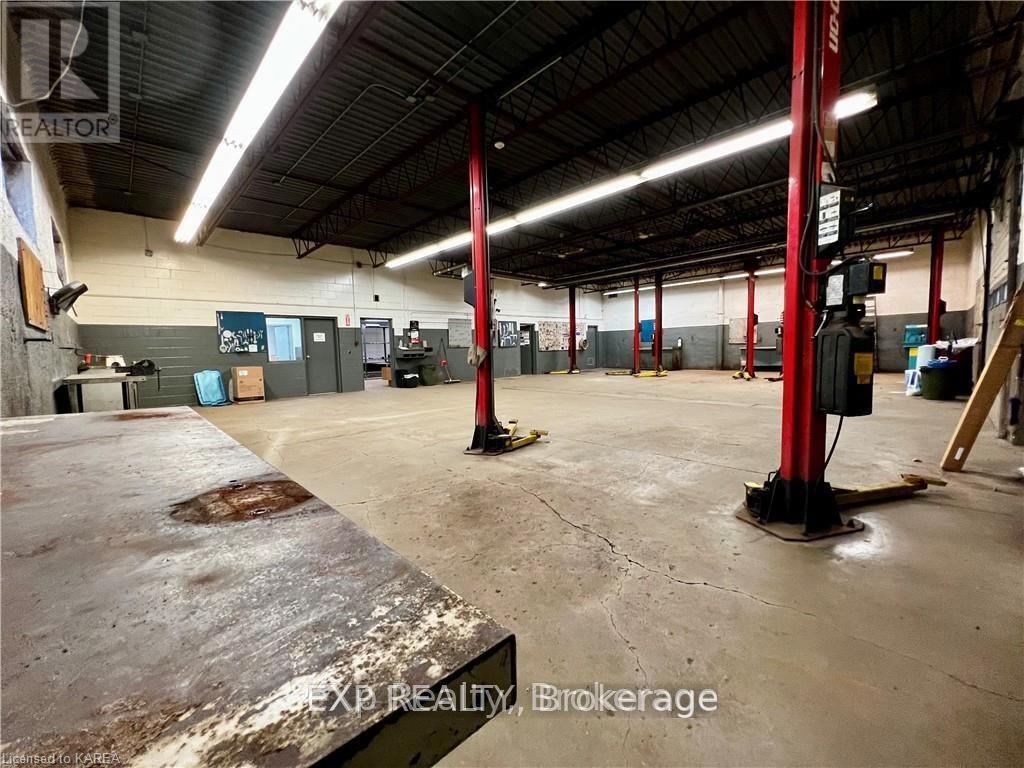 Photo 34 of 580 Division Street, Kingston ON