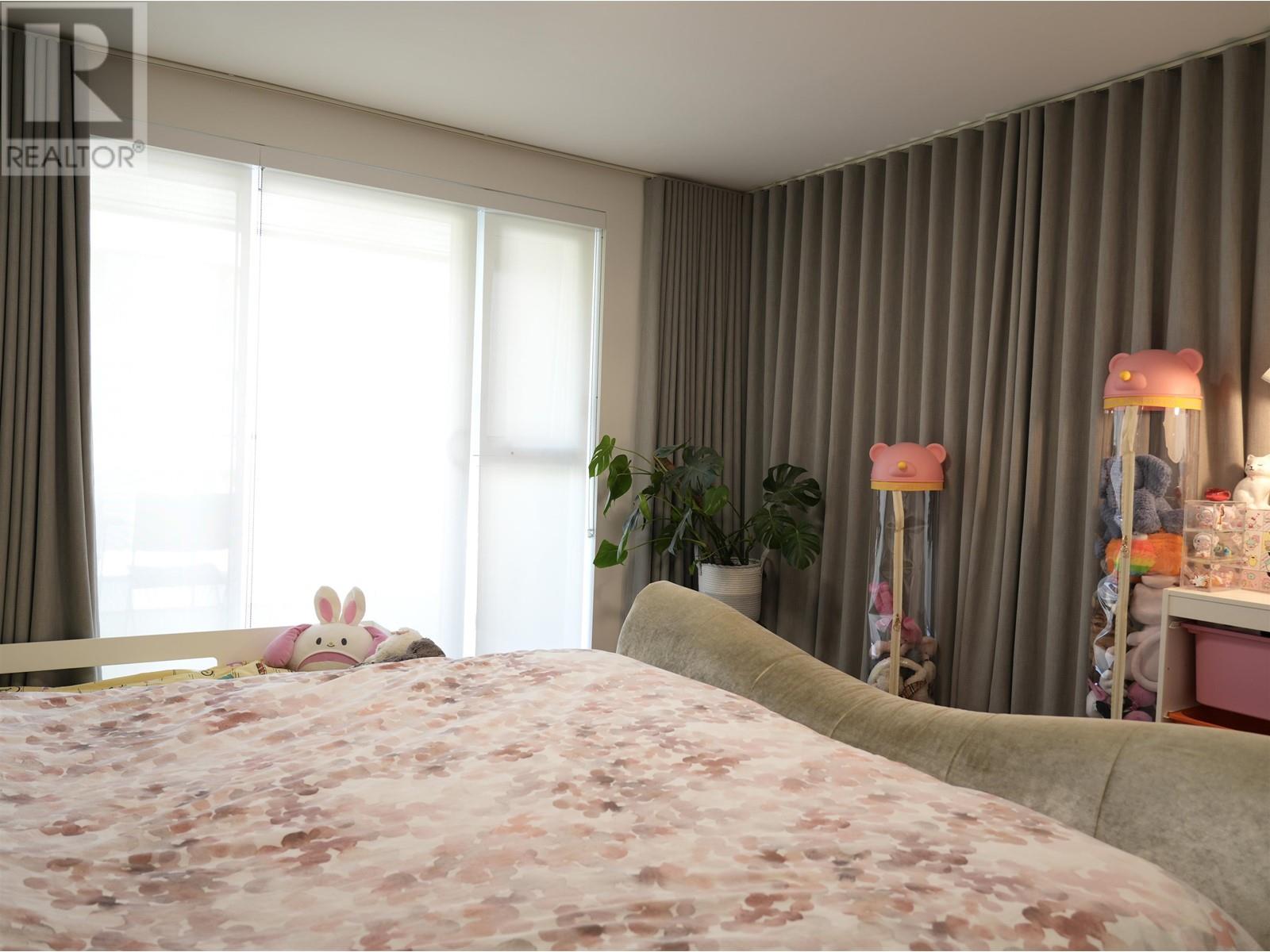 Photo 5 of 603 1571 W 57th Avenue, Vancouver BC