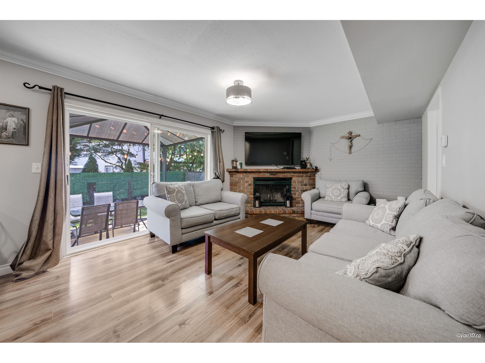 Photo 13 of 9738 151 Street, Surrey BC