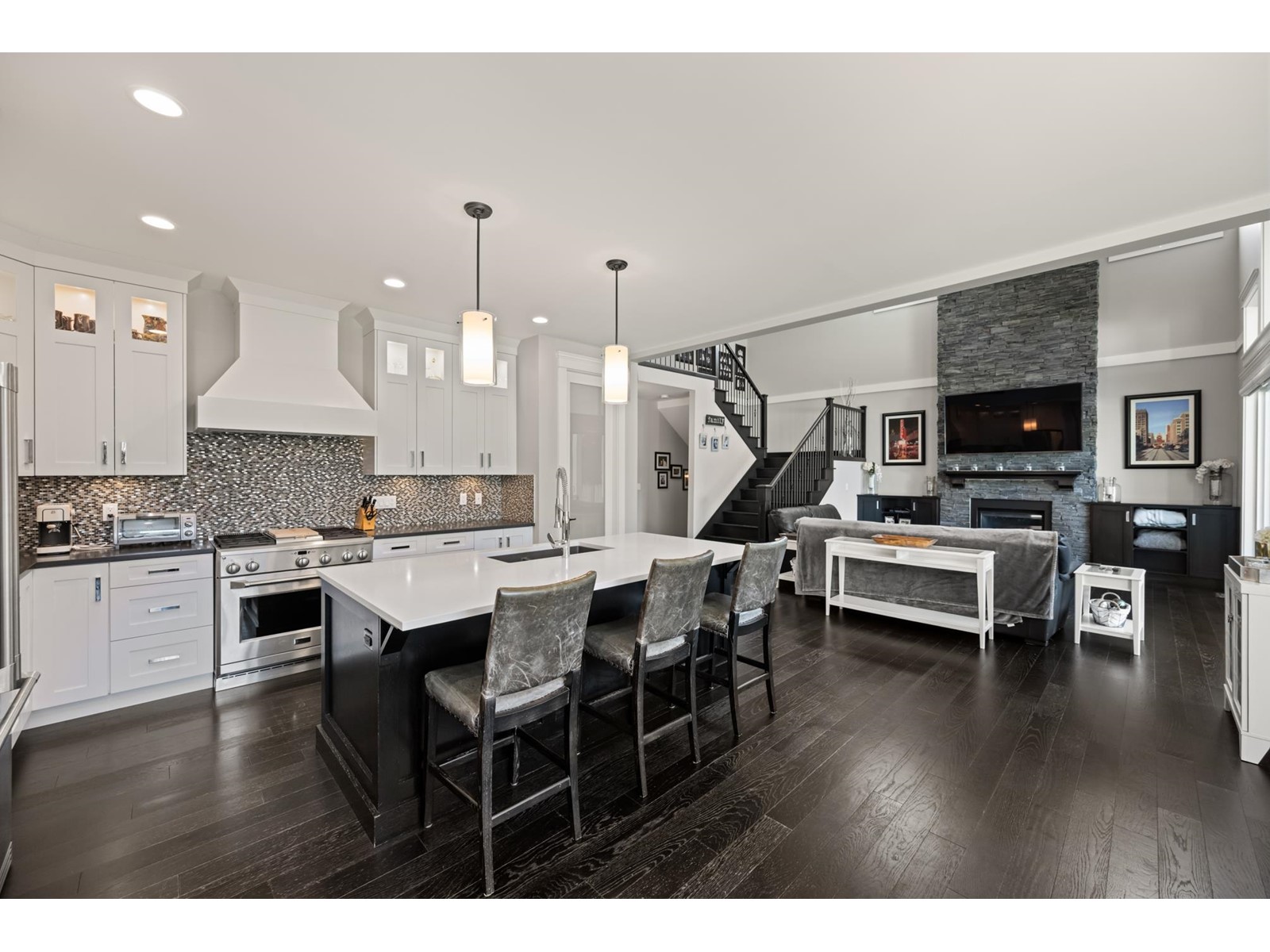 Photo 15 of 8973 Mackie Street, Langley BC