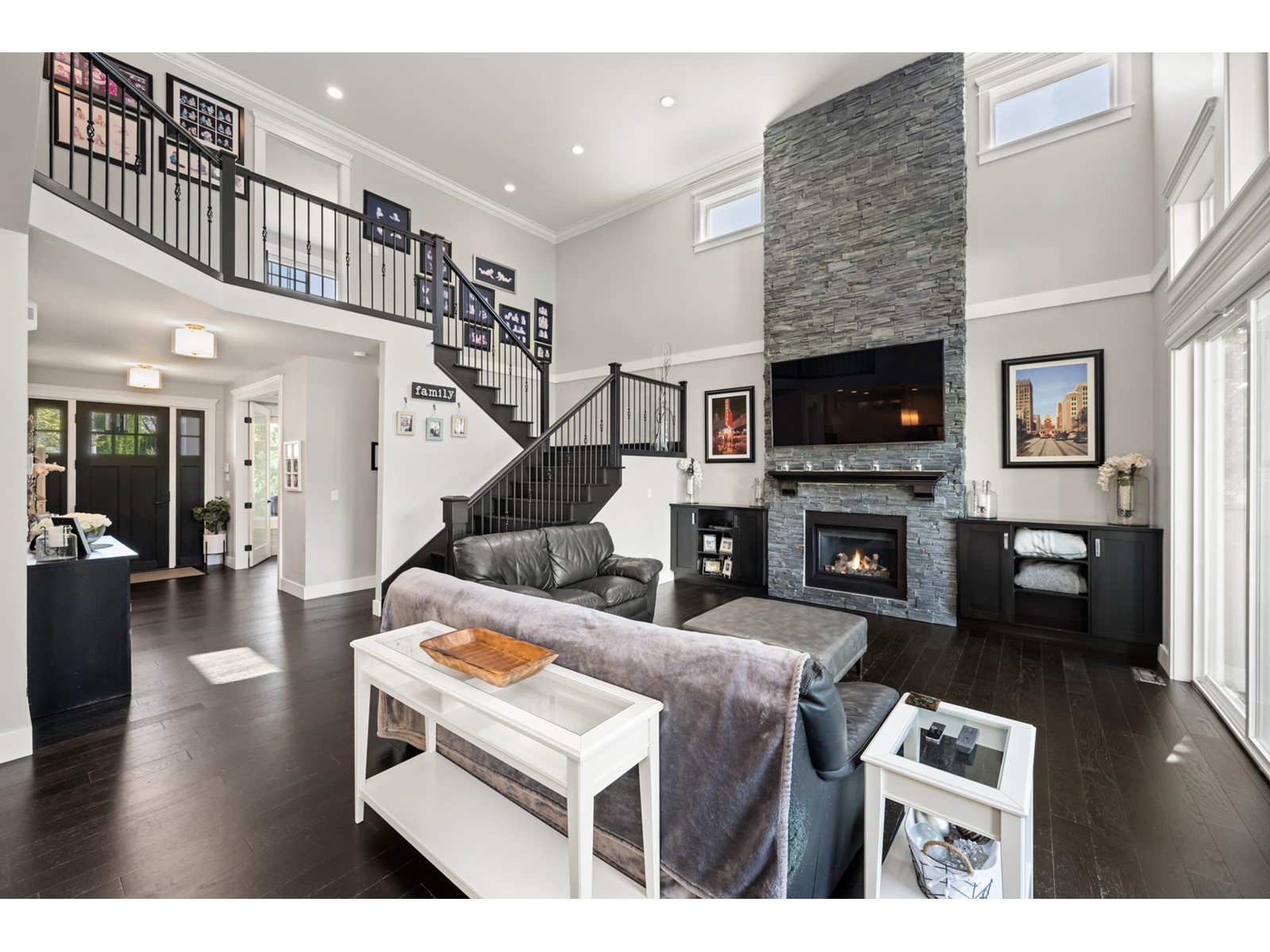 Photo 7 of 8973 Mackie Street, Langley BC