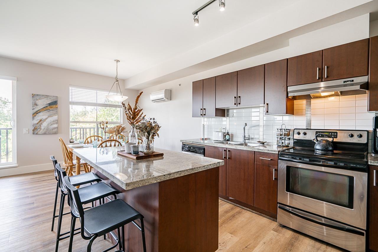Photo 5 of 410 19830 56 Avenue, Langley BC