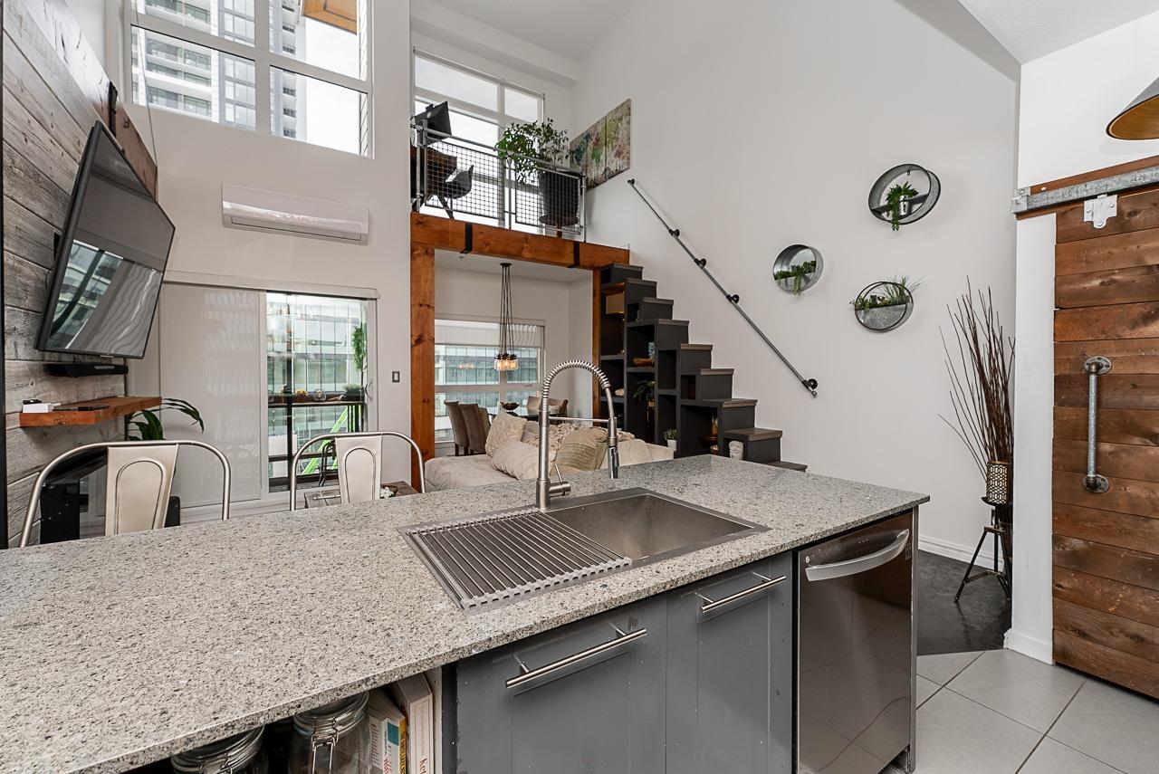 Photo 6 of 407 13733 107 A Avenue, Surrey BC