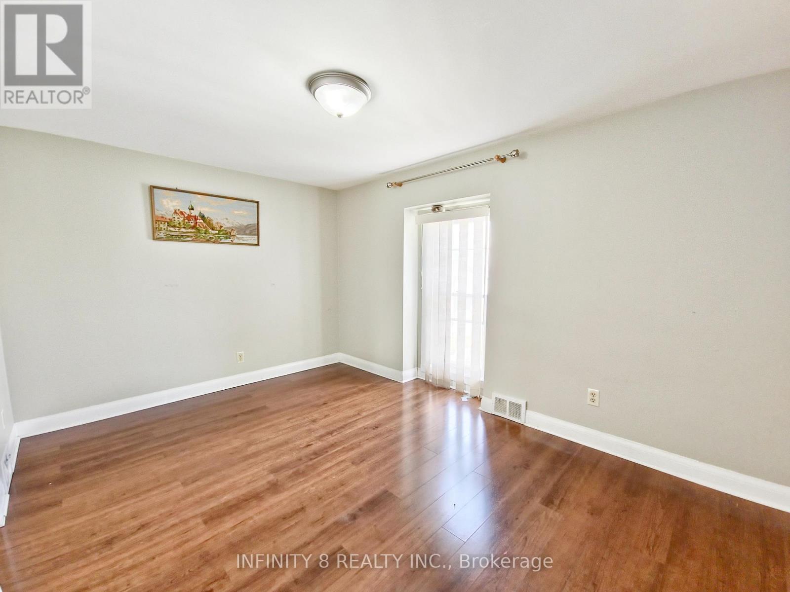 Photo 10 of 5958 Summer Street W, Niagara Falls ON
