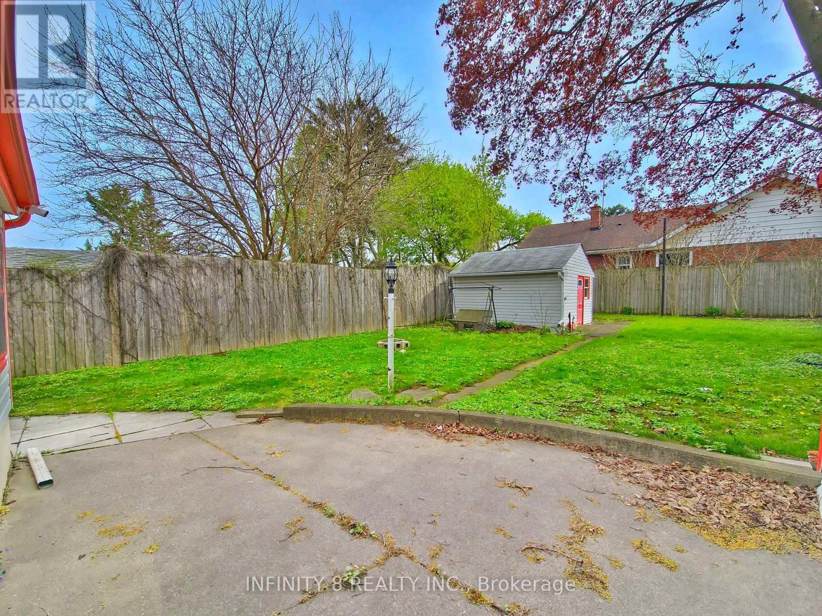 Photo 30 of 5958 Summer Street W, Niagara Falls ON