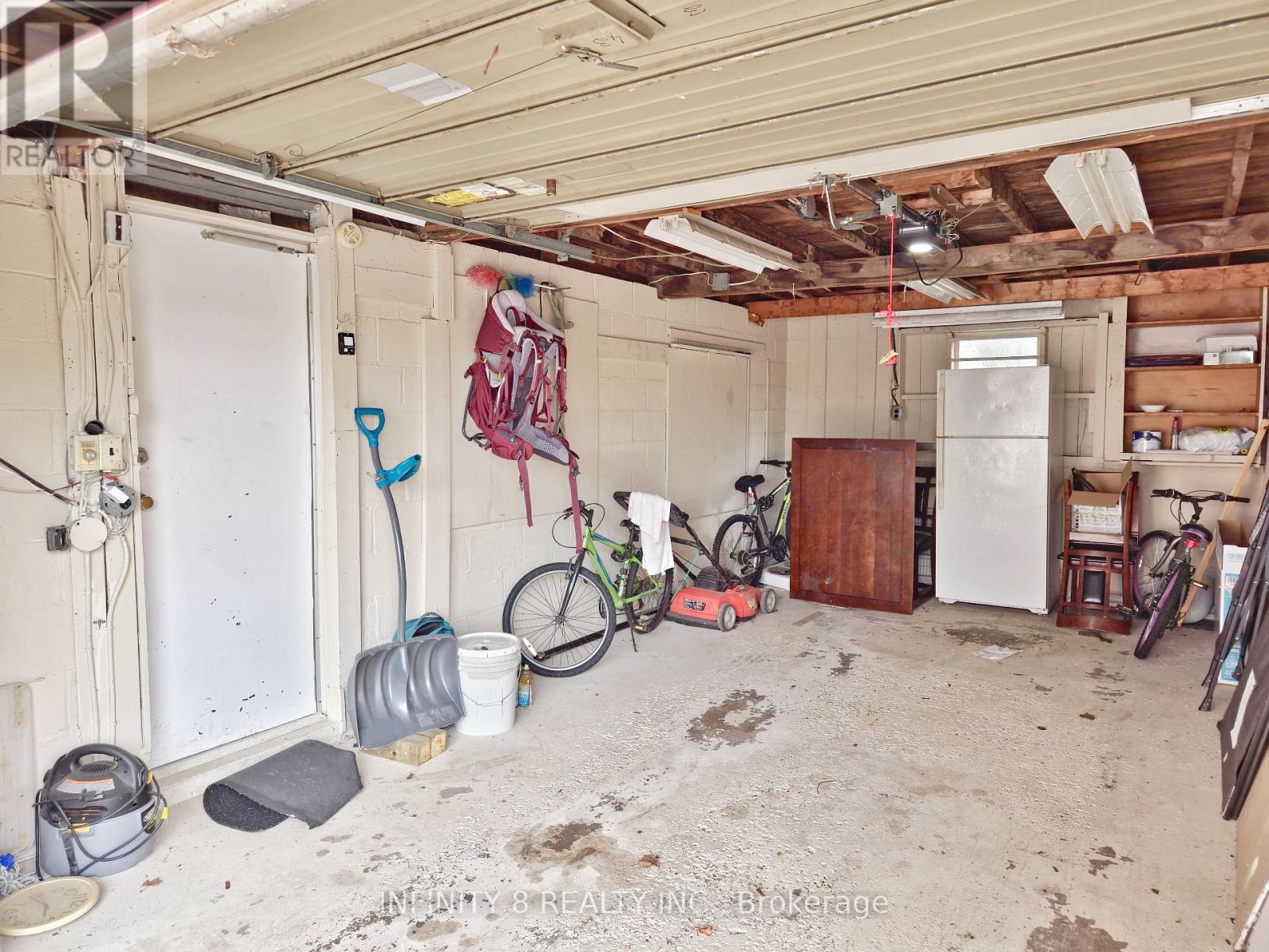 Photo 35 of 5958 Summer Street W, Niagara Falls ON