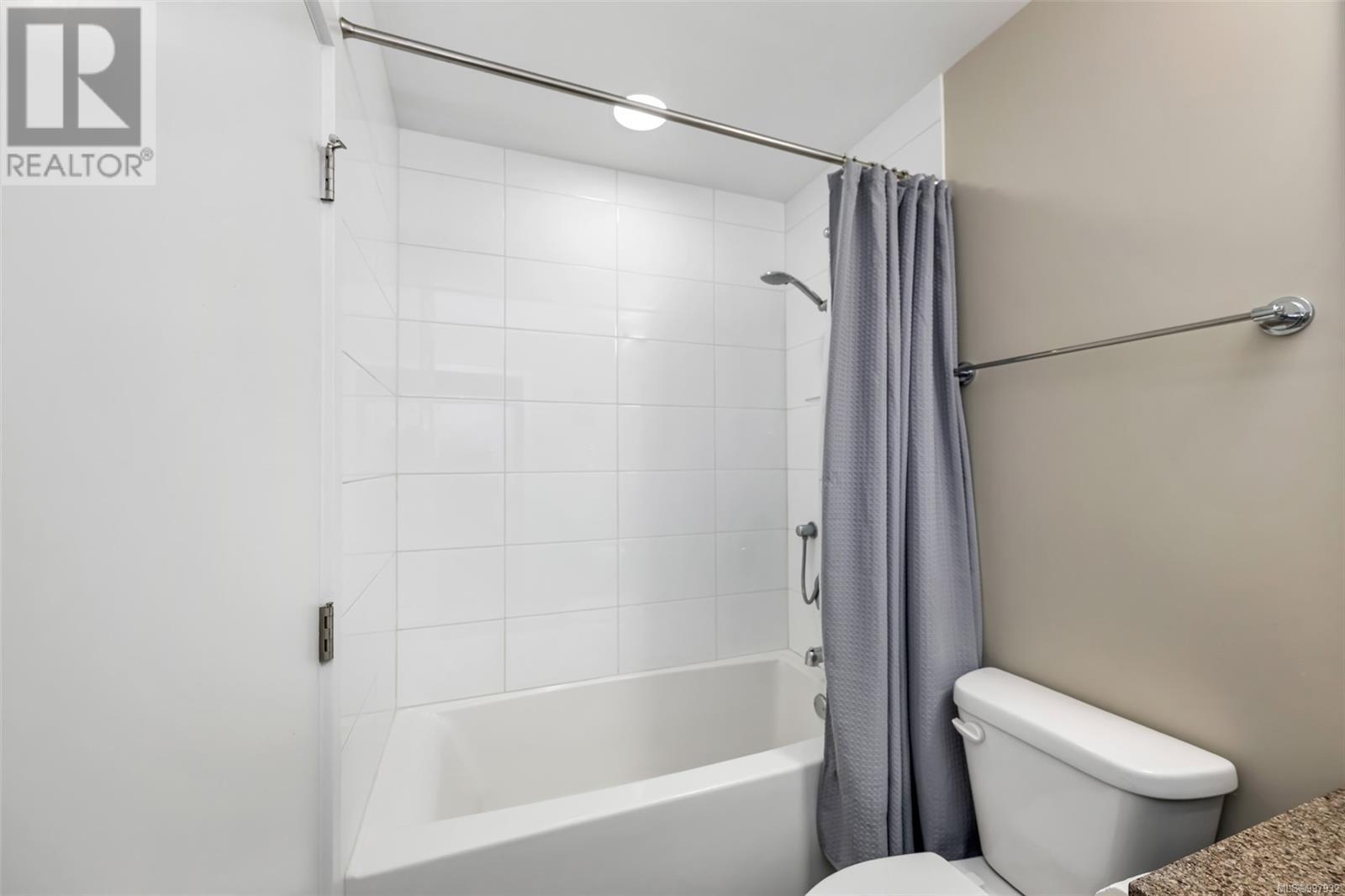 Photo 17 of 300 591 Latoria Rd, Colwood BC