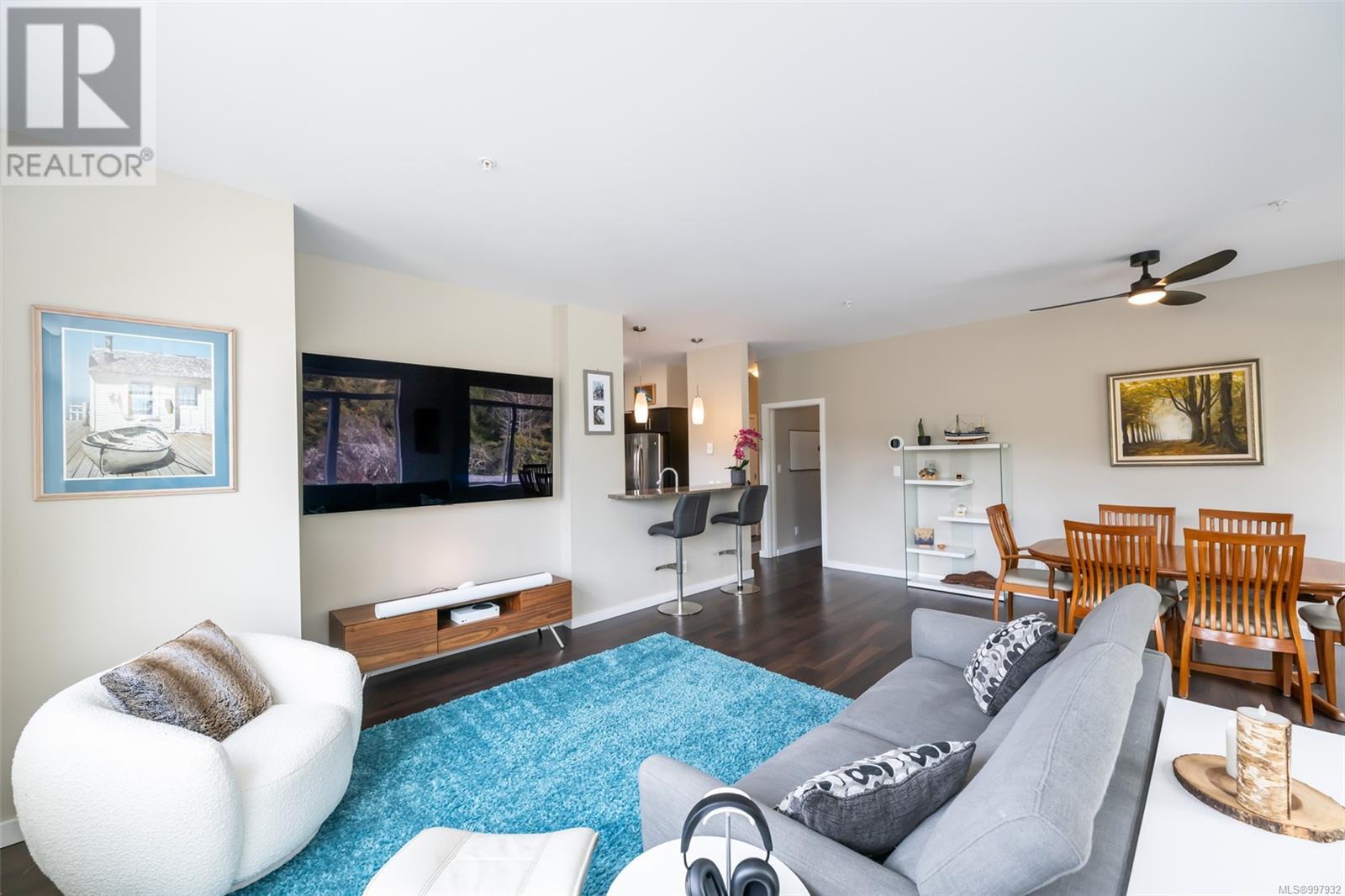 Photo 4 of 300 591 Latoria Rd, Colwood BC