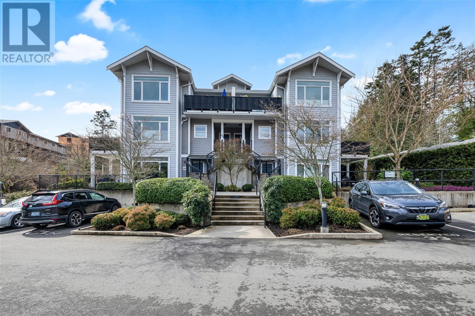 Photo 8 of 300 591 Latoria Rd, Colwood BC