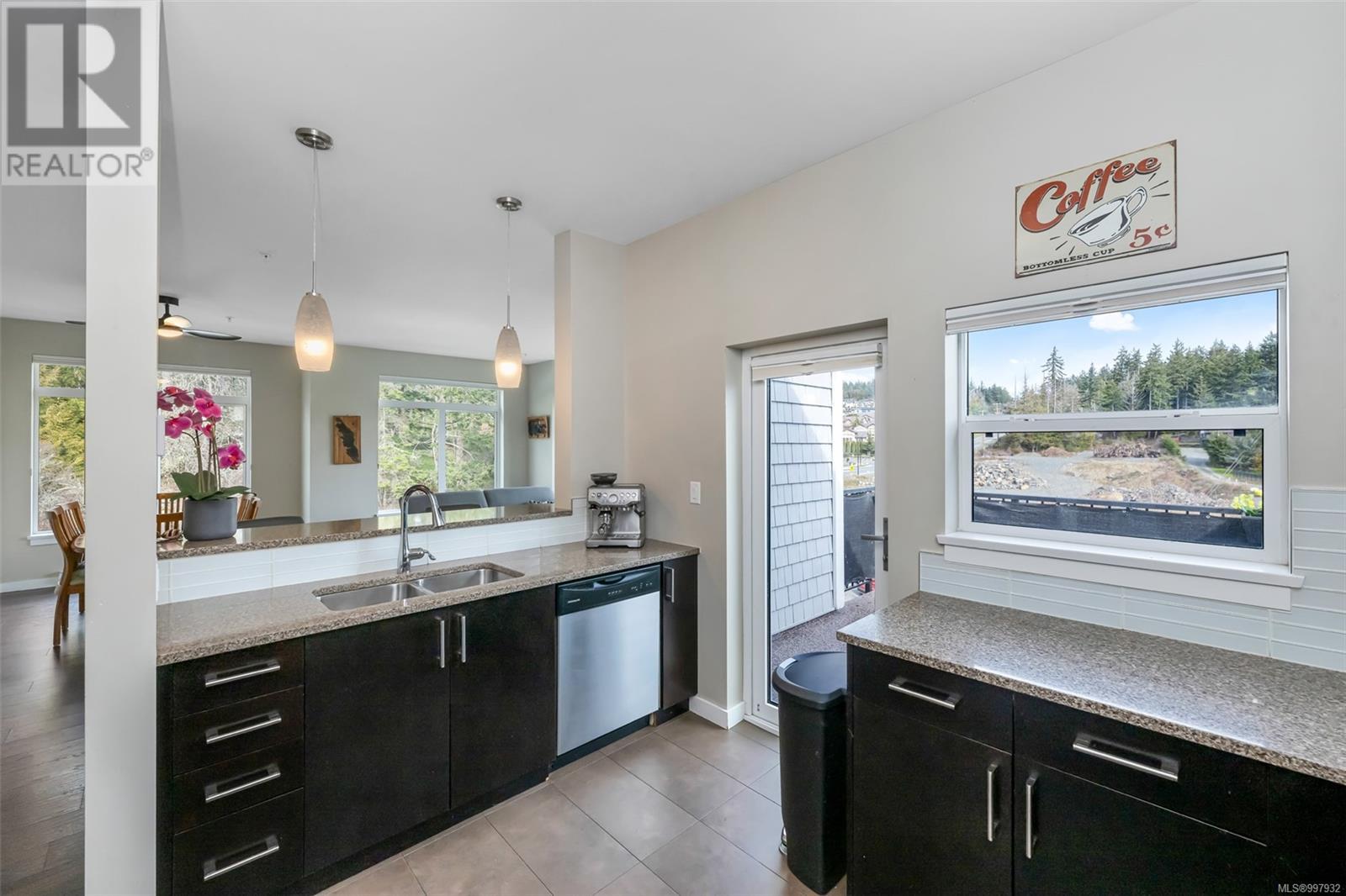 Photo 15 of 300 591 Latoria Rd, Colwood BC