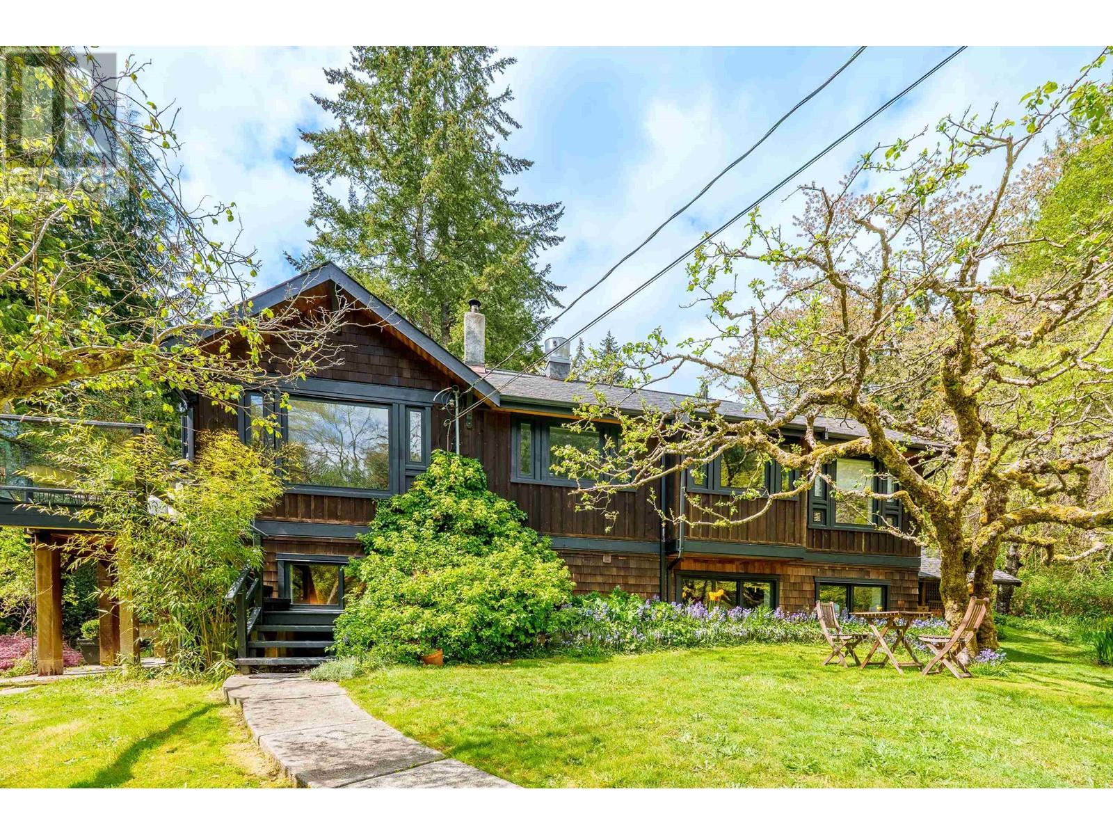 1531 LOCKYER ROAD, Roberts Creek