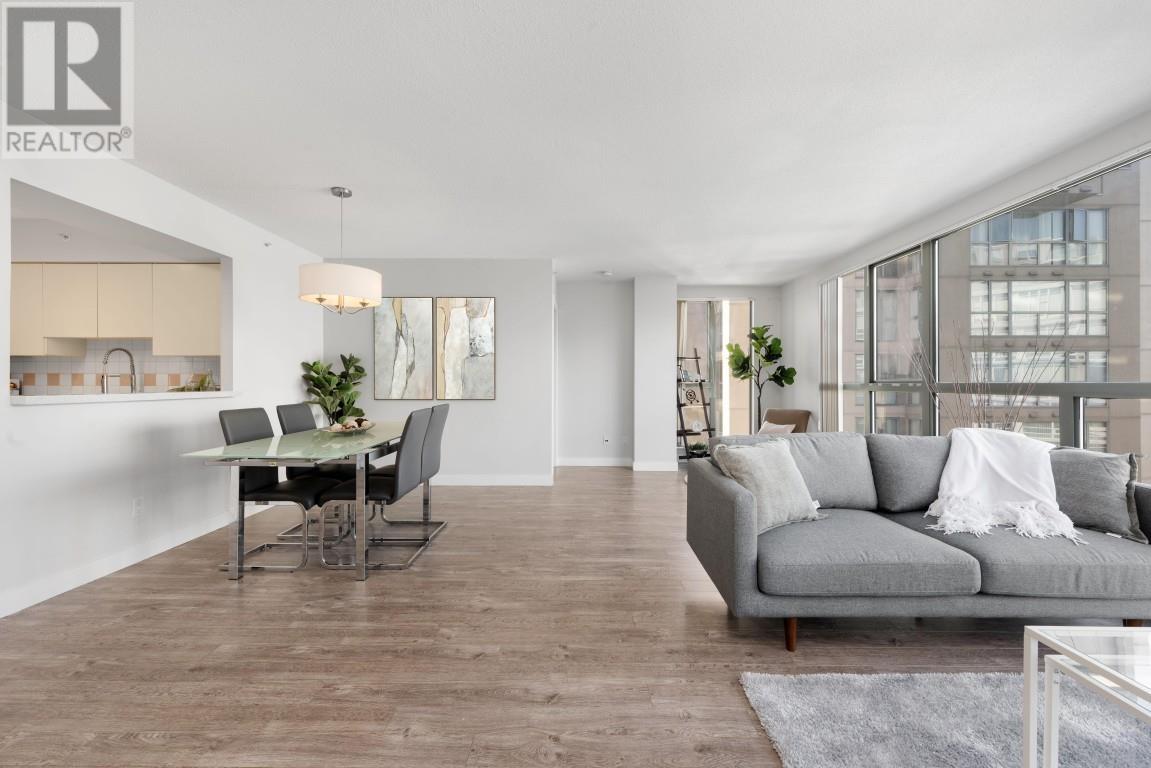 Photo 4 of 1005 8248 Lansdowne Road, Richmond BC
