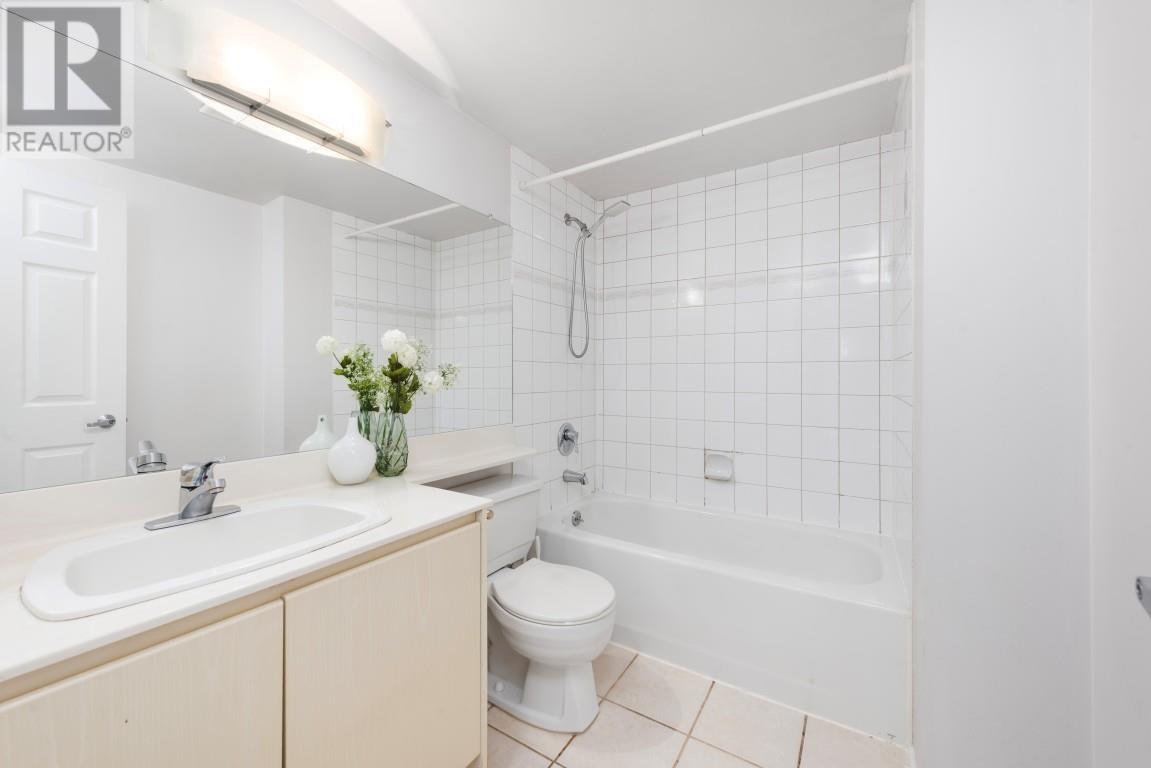Photo 14 of 1005 8248 Lansdowne Road, Richmond BC