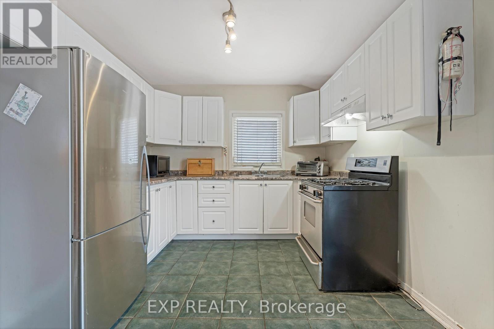 Single Family House for Sale in  CONCESSION STREET Hamilton (Mountview) 