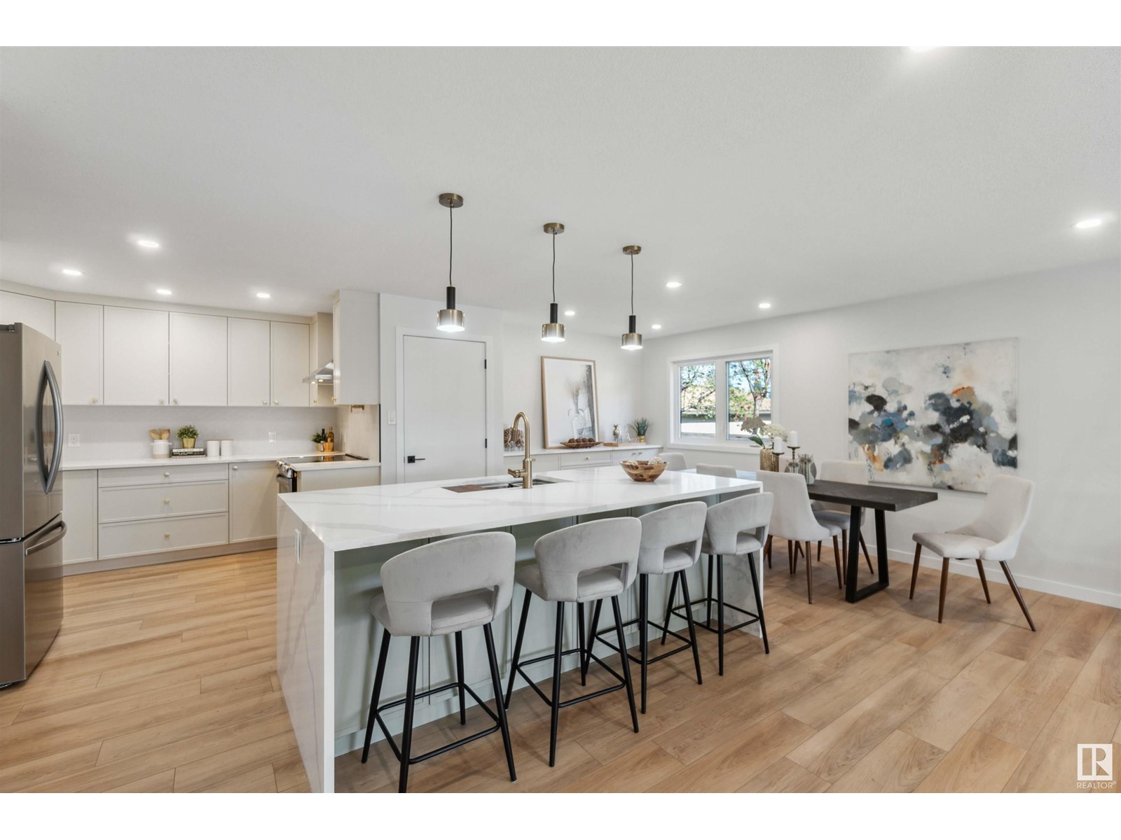 8604 52 ST NW, Edmonton