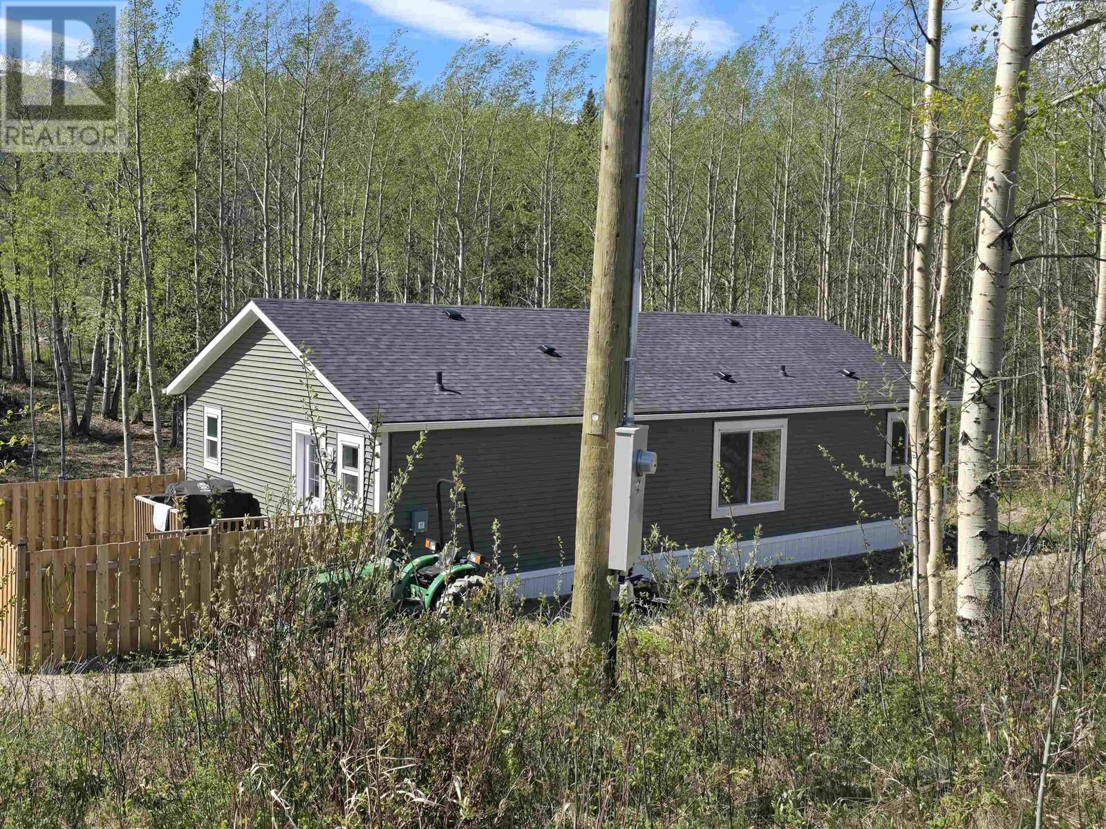 455 HORSESHOE LAKE ROAD, McBride