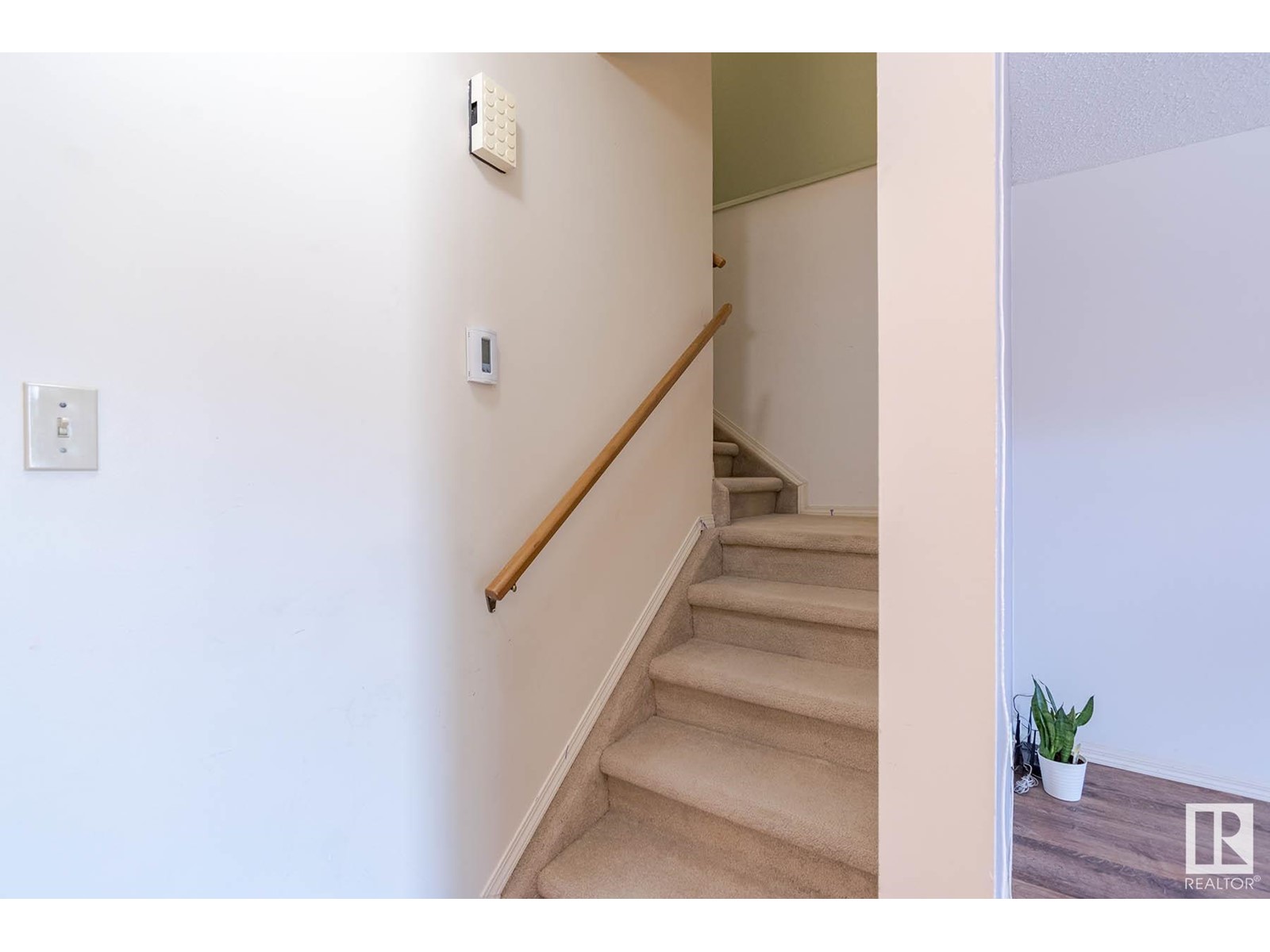 #107 10404 24 AV NW, Edmonton
