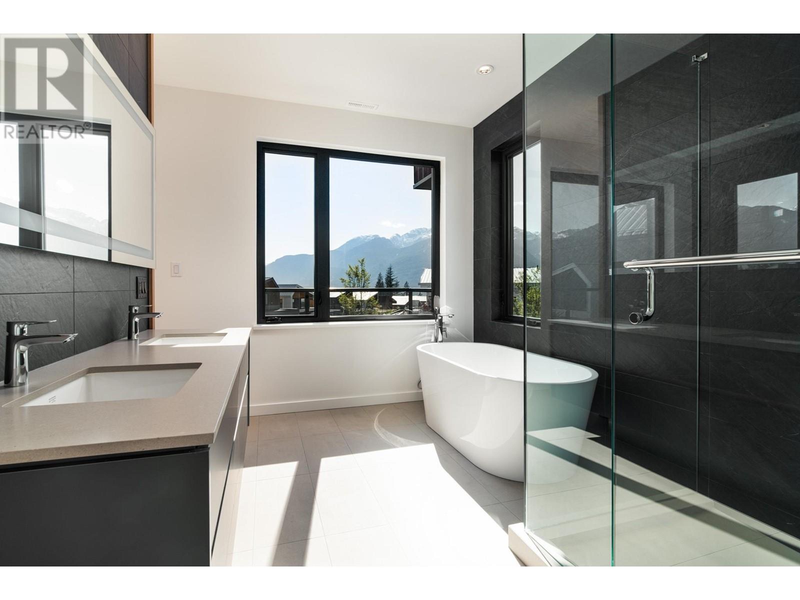 40829 THE CRESCENT, Squamish real estate listing R2996114