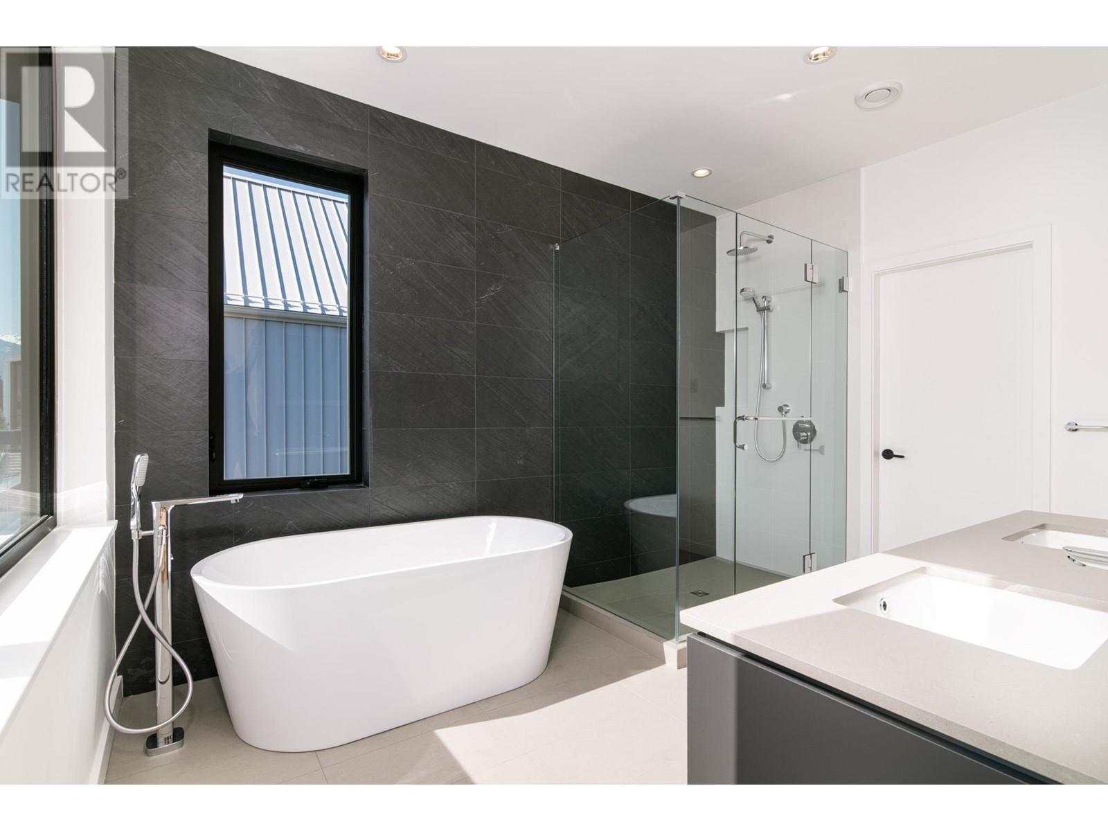40829 THE CRESCENT, Squamish real estate listing R2996114