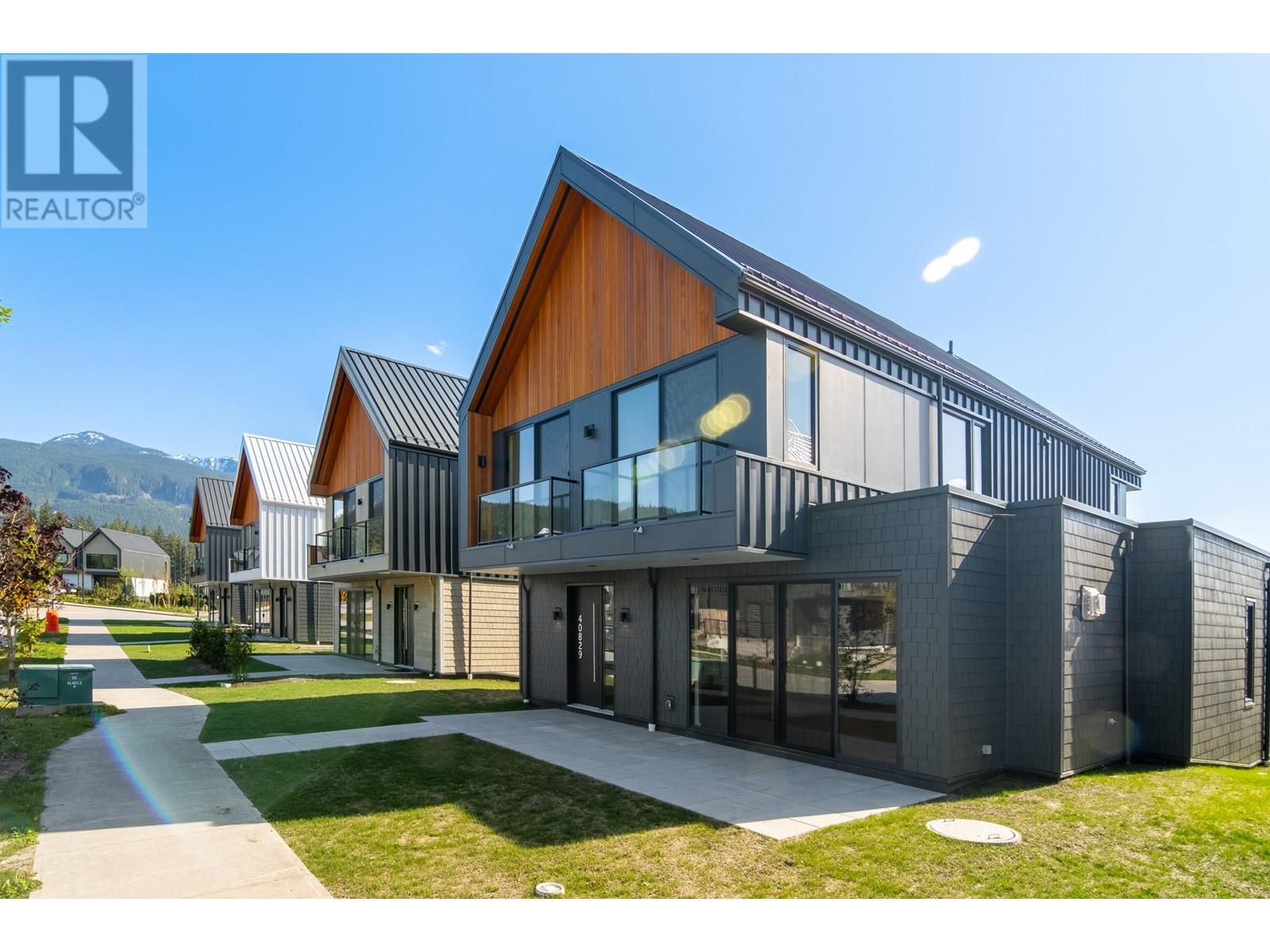 40829 THE CRESCENT, Squamish real estate listing R2996114