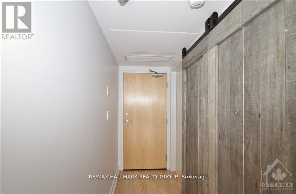 Photo 16 of 508 1014 Bank Street N, Ottawa ON
