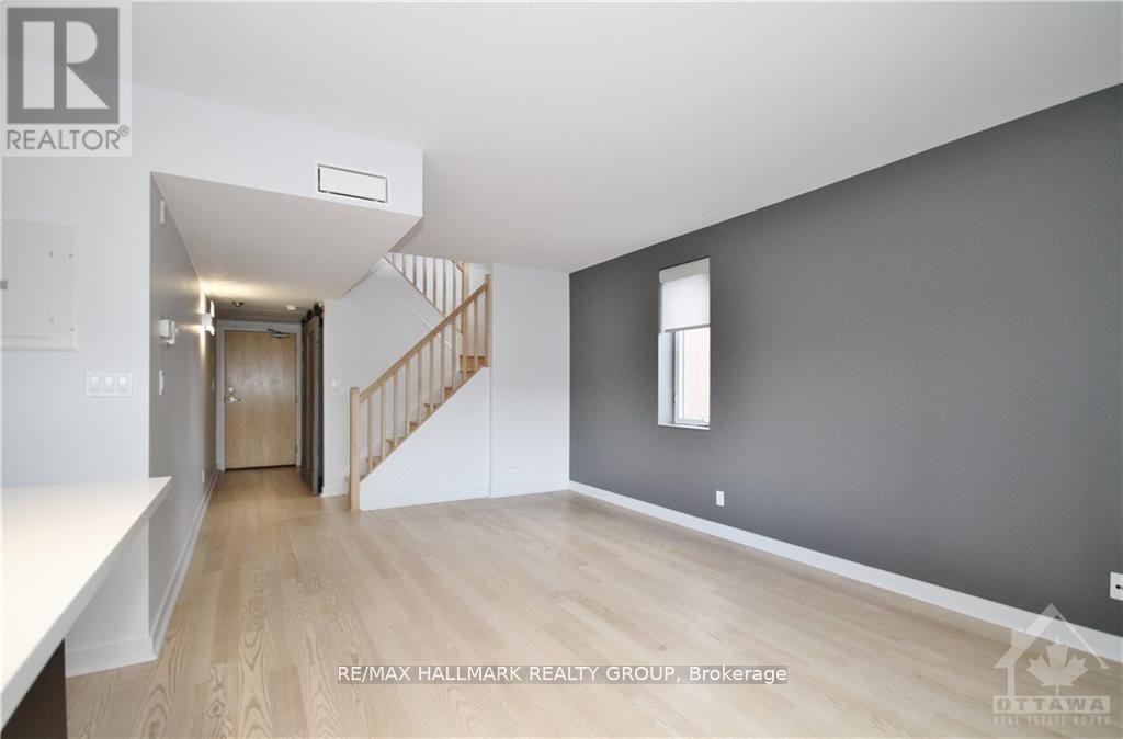 Photo 19 of 508 1014 Bank Street N, Ottawa ON