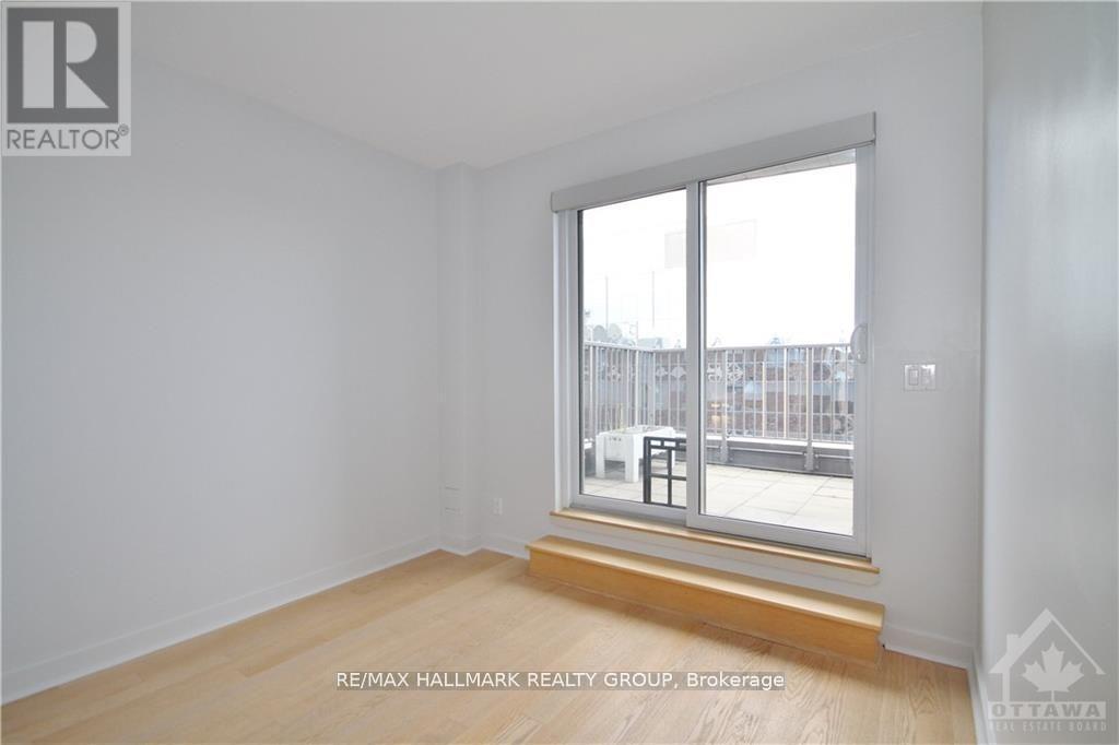 Photo 8 of 508 1014 Bank Street N, Ottawa ON